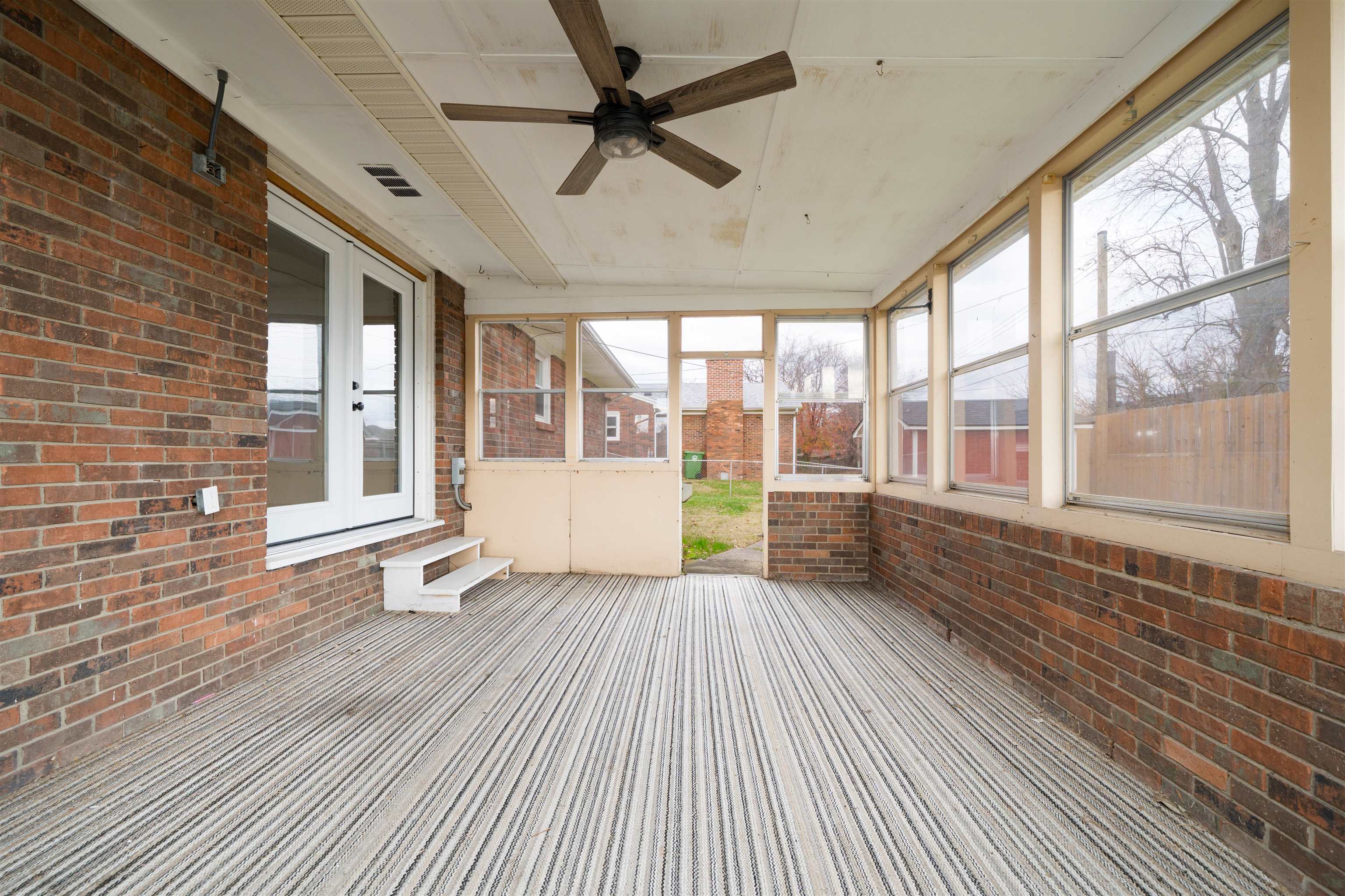 3521 Queens Way, Owensboro, Kentucky 42301, 3 Bedrooms Bedrooms, ,3 BathroomsBathrooms,Single Family Residence,For Sale,Queens Way,93794