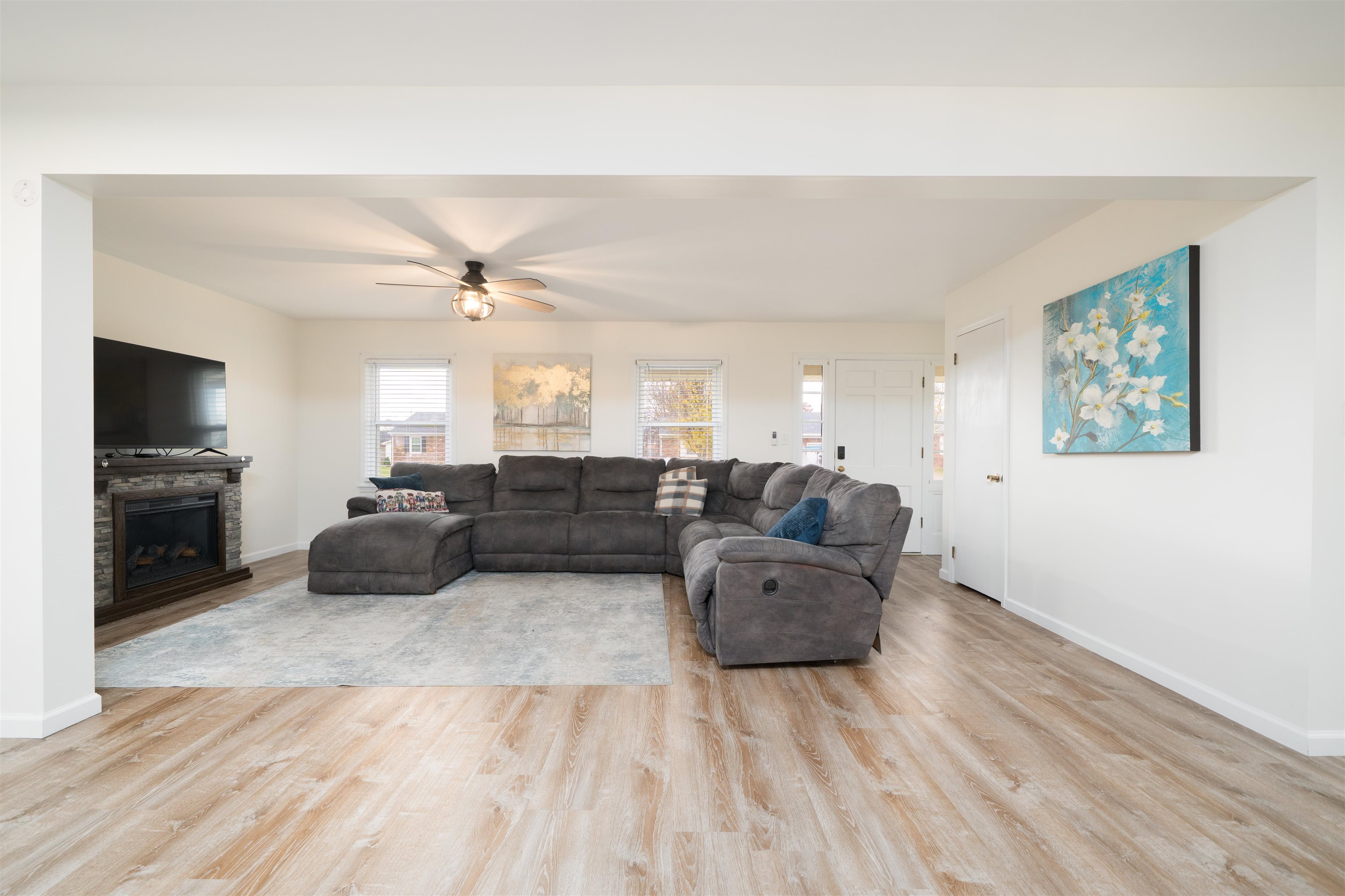 3521 Queens Way, Owensboro, Kentucky 42301, 3 Bedrooms Bedrooms, ,3 BathroomsBathrooms,Single Family Residence,For Sale,Queens Way,93794