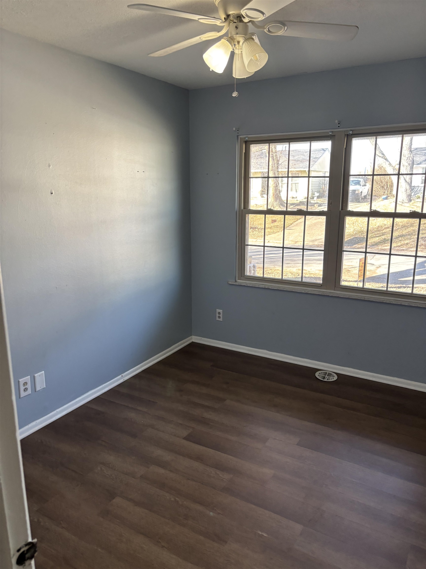 1331 Gilbert Lane, Owensboro, Kentucky 42303, 3 Bedrooms Bedrooms, ,2 BathroomsBathrooms,Single Family Residence,For Sale,Gilbert Lane,93798