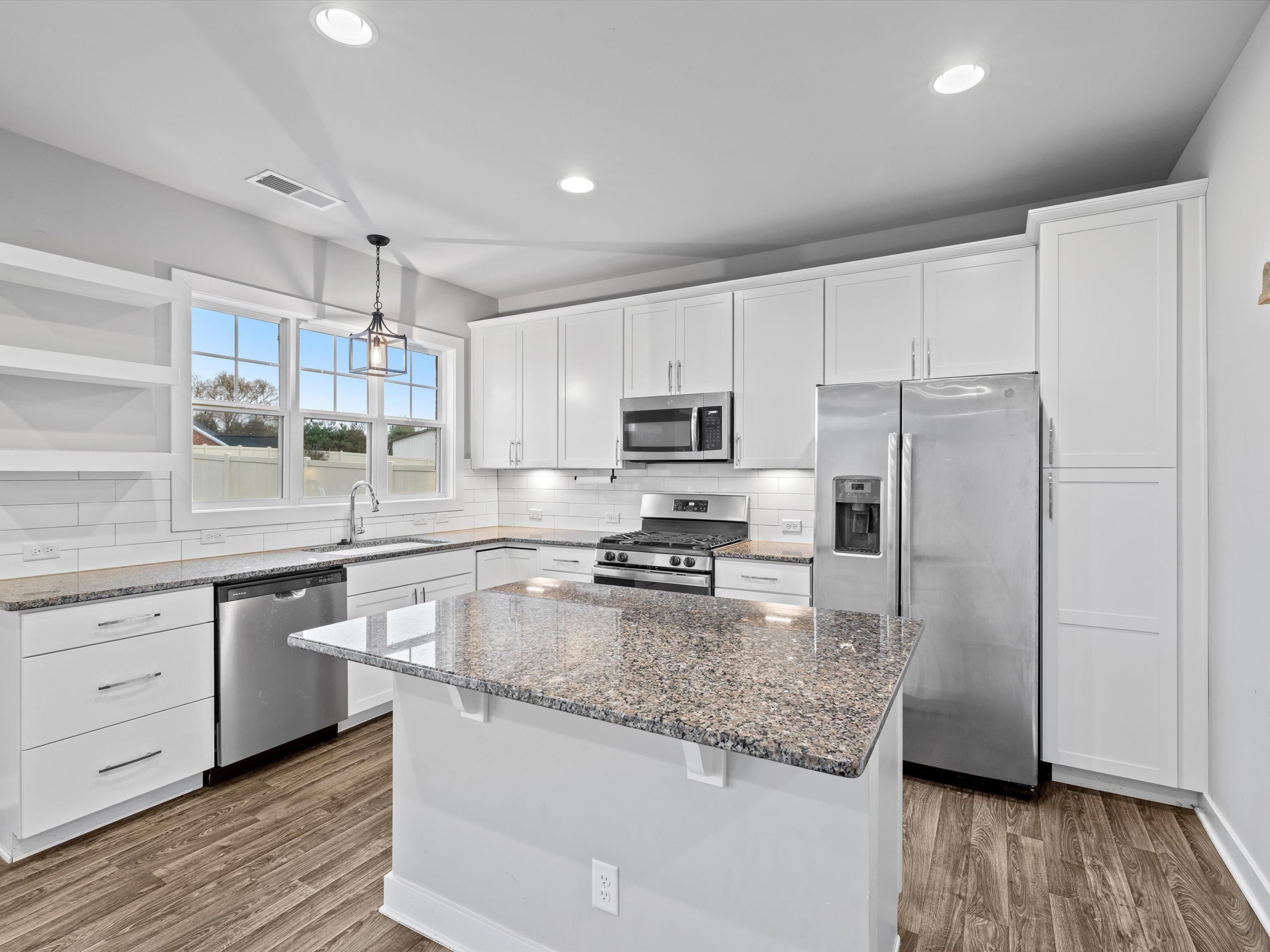 1901 Whispering Meadows Dr, Owensboro, Kentucky 42301, 4 Bedrooms Bedrooms, ,2 BathroomsBathrooms,Single Family Residence,For Sale,Whispering Meadows Dr,93799