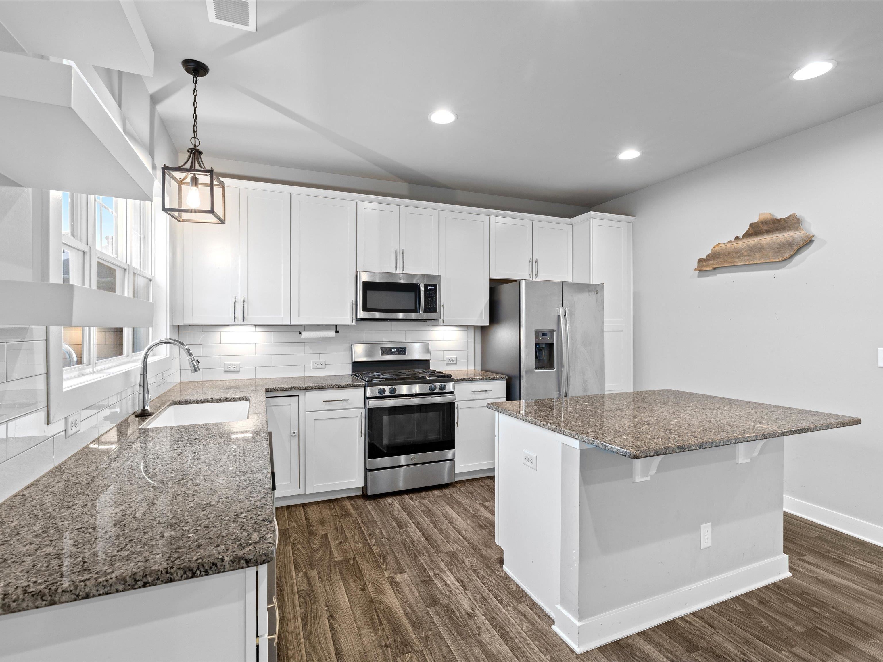 1901 Whispering Meadows Dr, Owensboro, Kentucky 42301, 4 Bedrooms Bedrooms, ,2 BathroomsBathrooms,Single Family Residence,For Sale,Whispering Meadows Dr,93799