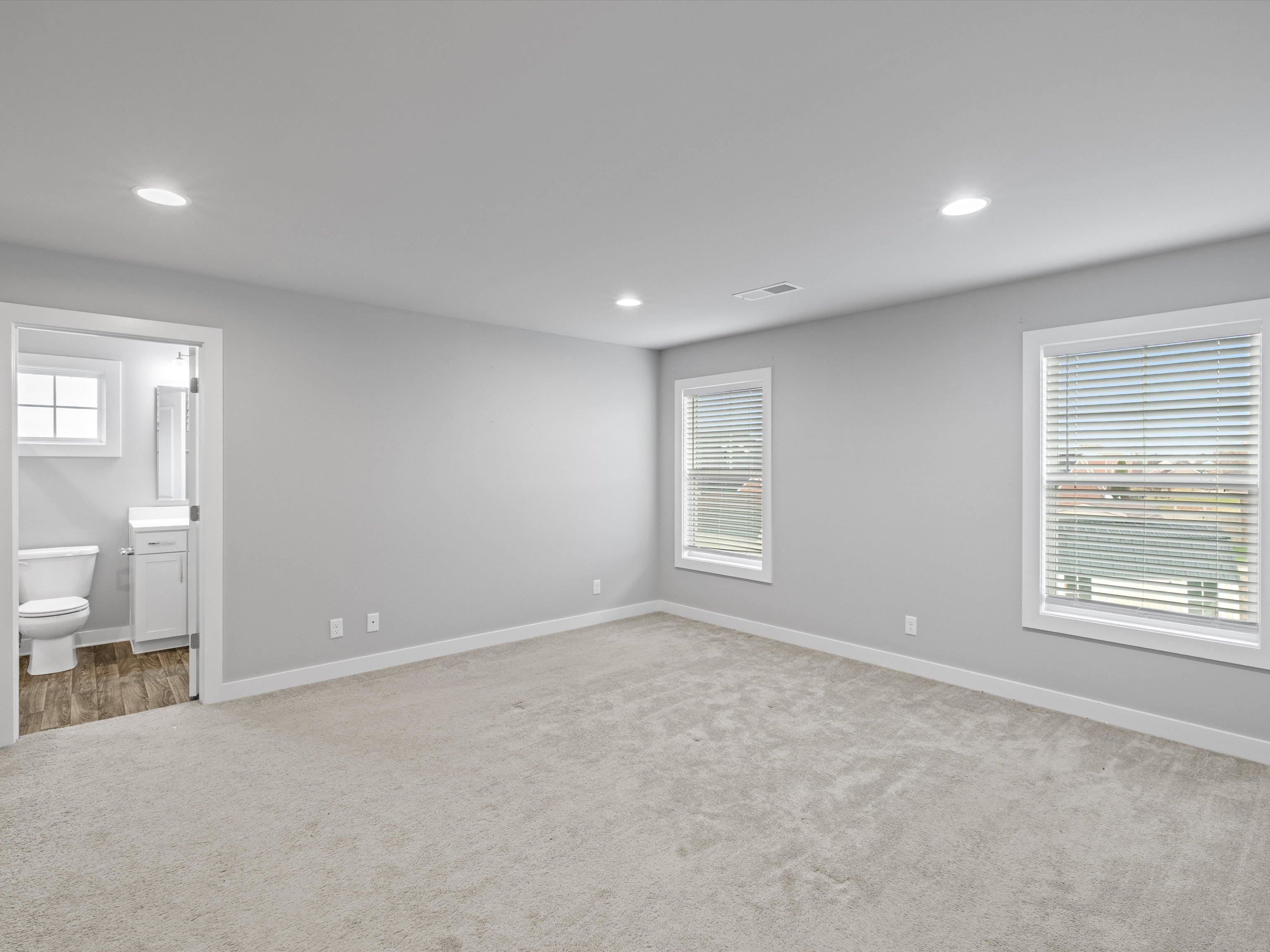 1901 Whispering Meadows Dr, Owensboro, Kentucky 42301, 4 Bedrooms Bedrooms, ,2 BathroomsBathrooms,Single Family Residence,For Sale,Whispering Meadows Dr,93799