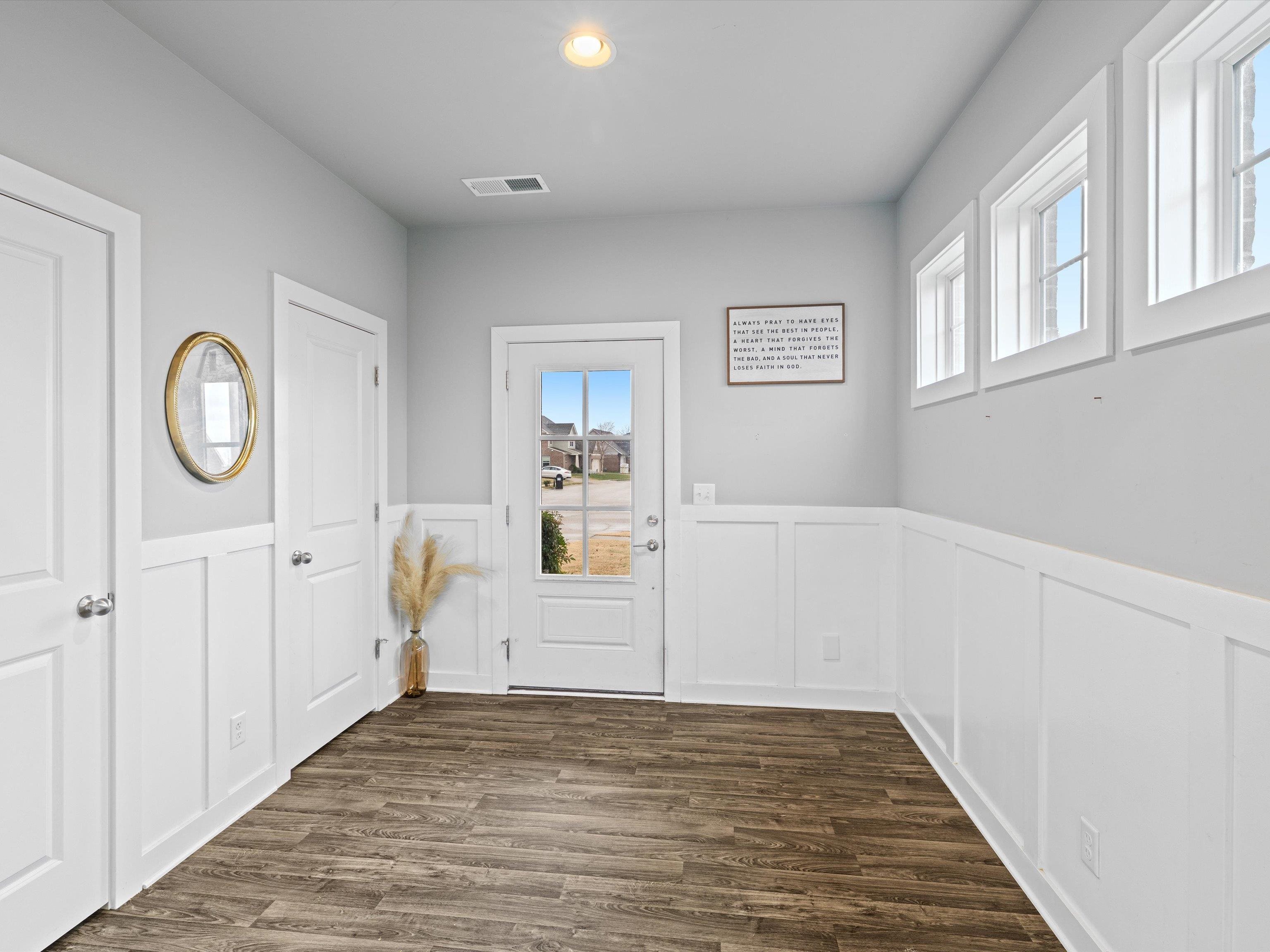 1901 Whispering Meadows Dr, Owensboro, Kentucky 42301, 4 Bedrooms Bedrooms, ,2 BathroomsBathrooms,Single Family Residence,For Sale,Whispering Meadows Dr,93799