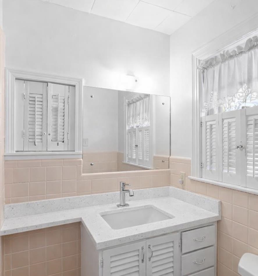 1424 College Drive, Owensboro, Kentucky 42301, 3 Bedrooms Bedrooms, ,2 BathroomsBathrooms,Single Family Residence,For Sale,College Drive,93803