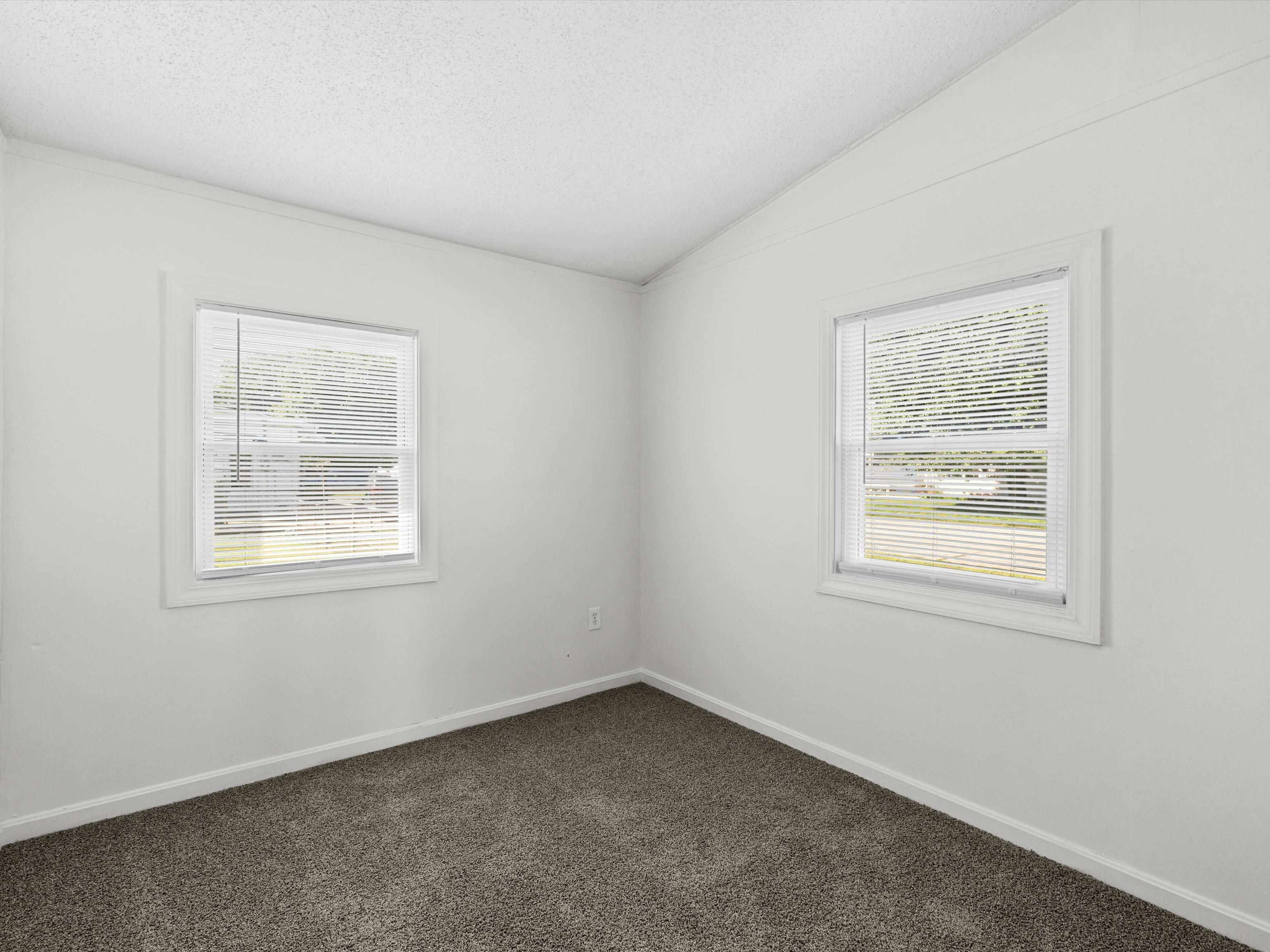737 Jed Place, Owensboro, Kentucky 42301, 3 Bedrooms Bedrooms, ,1 BathroomBathrooms,Single Family Residence,For Sale,Jed Place,93805