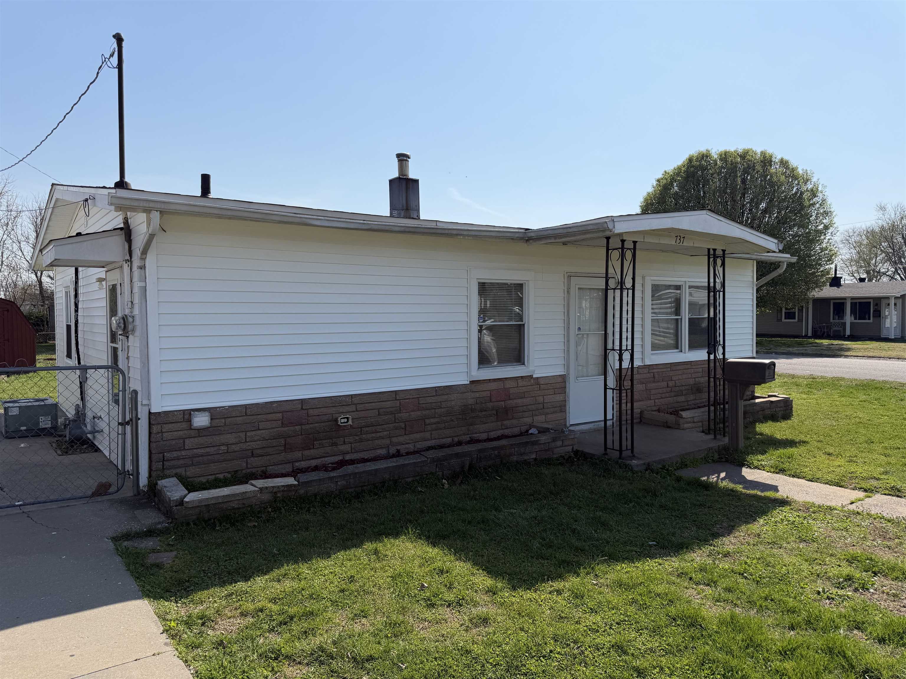 737 Jed Place, Owensboro, Kentucky 42301, 3 Bedrooms Bedrooms, ,1 BathroomBathrooms,Single Family Residence,For Sale,Jed Place,93805