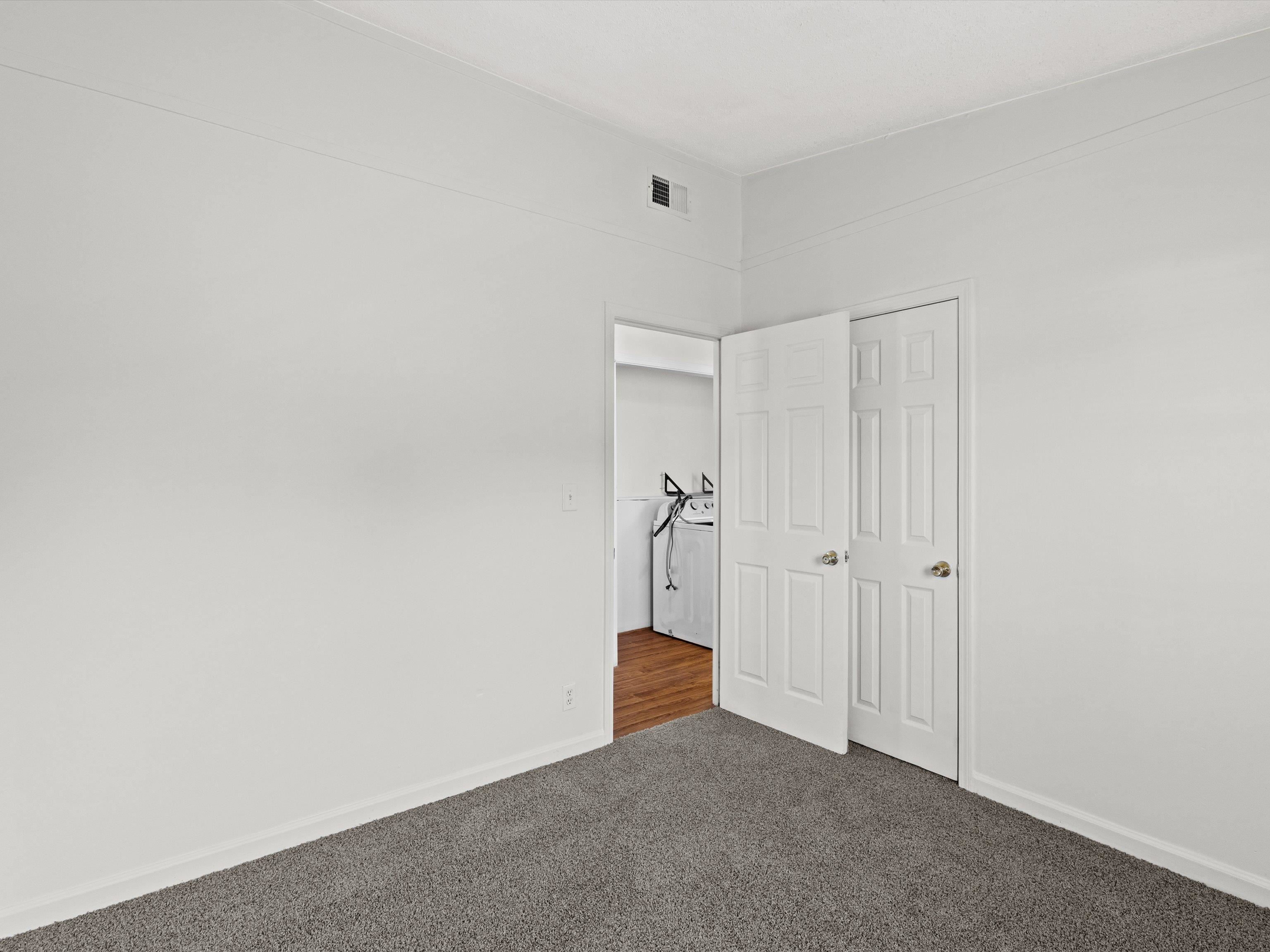 737 Jed Place, Owensboro, Kentucky 42301, 3 Bedrooms Bedrooms, ,1 BathroomBathrooms,Single Family Residence,For Sale,Jed Place,93805