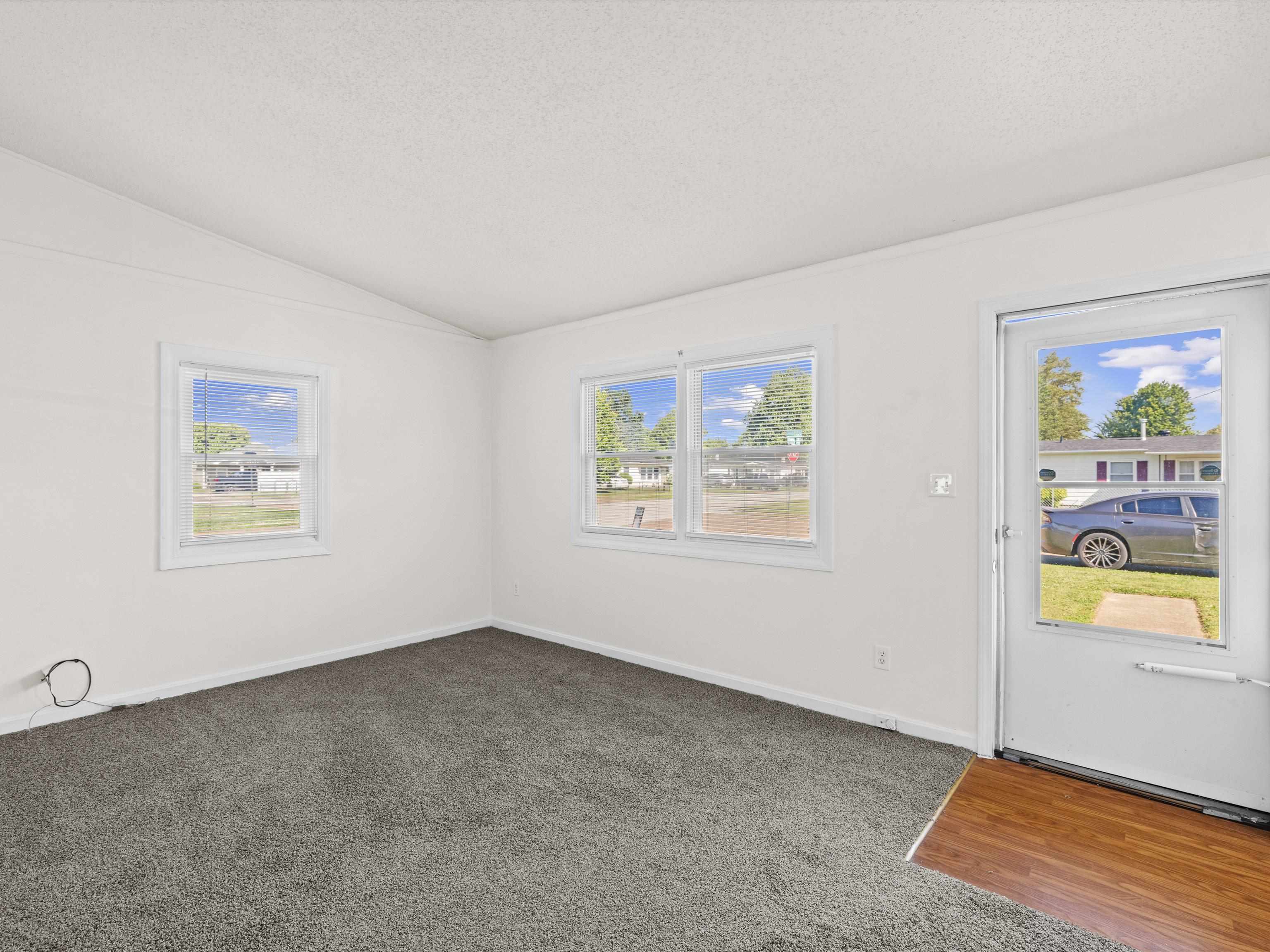 737 Jed Place, Owensboro, Kentucky 42301, 3 Bedrooms Bedrooms, ,1 BathroomBathrooms,Single Family Residence,For Sale,Jed Place,93805