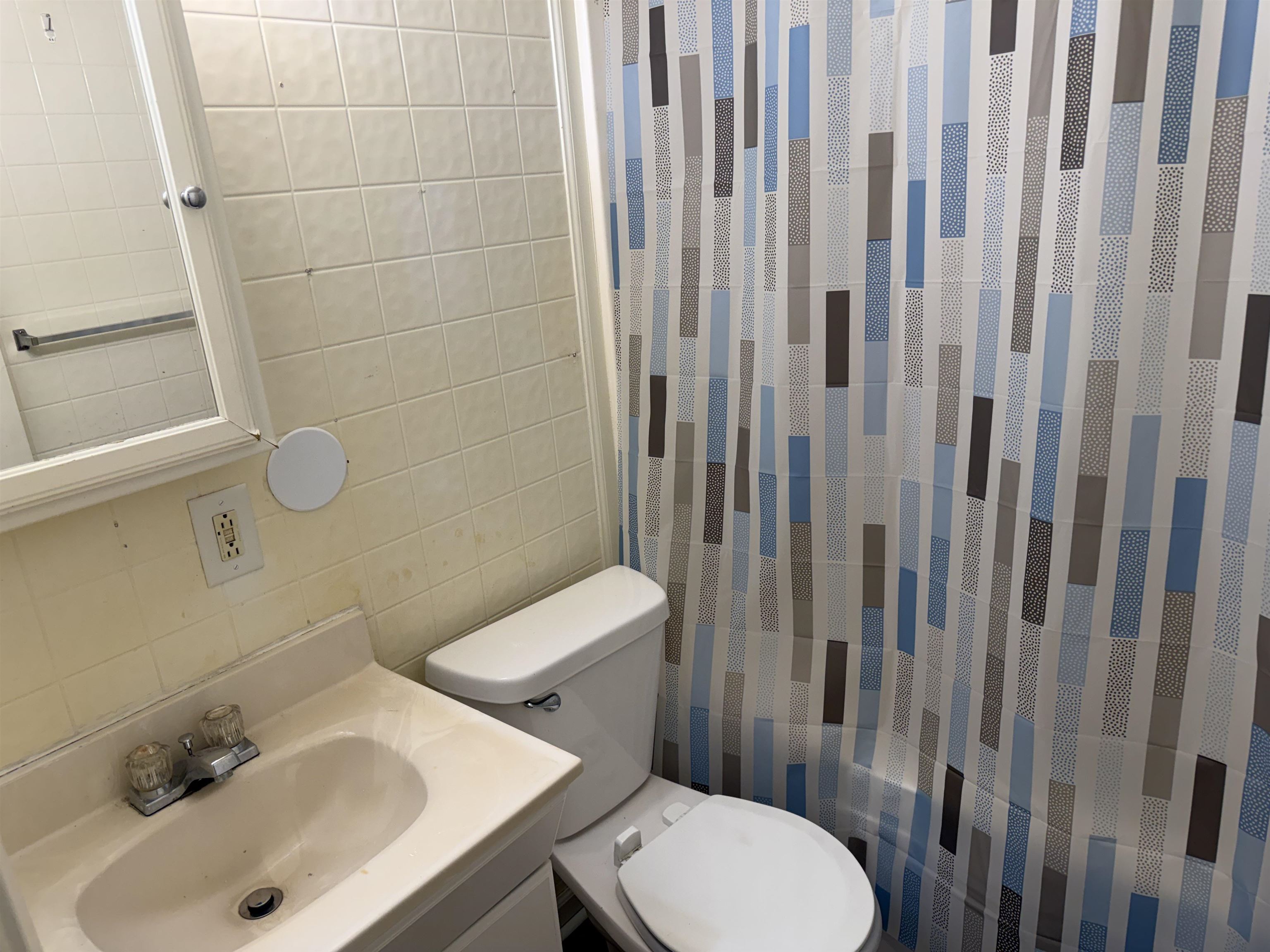 737 Jed Place, Owensboro, Kentucky 42301, 3 Bedrooms Bedrooms, ,1 BathroomBathrooms,Single Family Residence,For Sale,Jed Place,93805