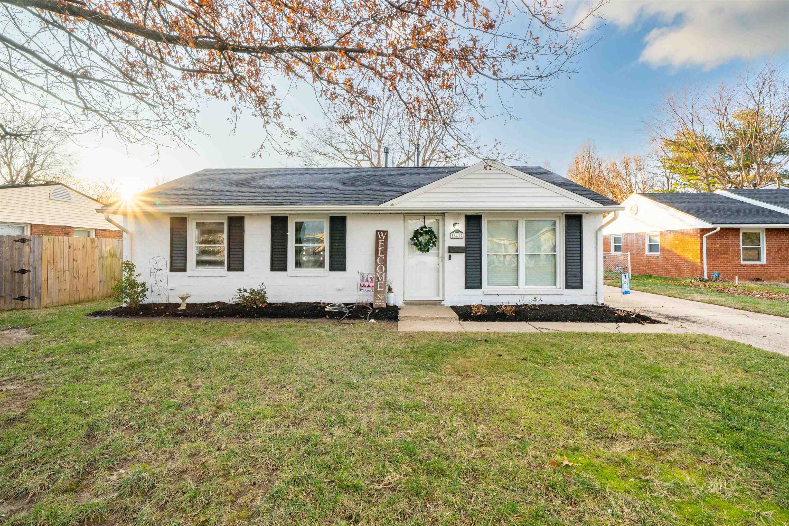 3842 Carpenter Drive, Owensboro, Kentucky 42301, 3 Bedrooms Bedrooms, ,1 BathroomBathrooms,Single Family Residence,For Sale,Carpenter Drive,93810