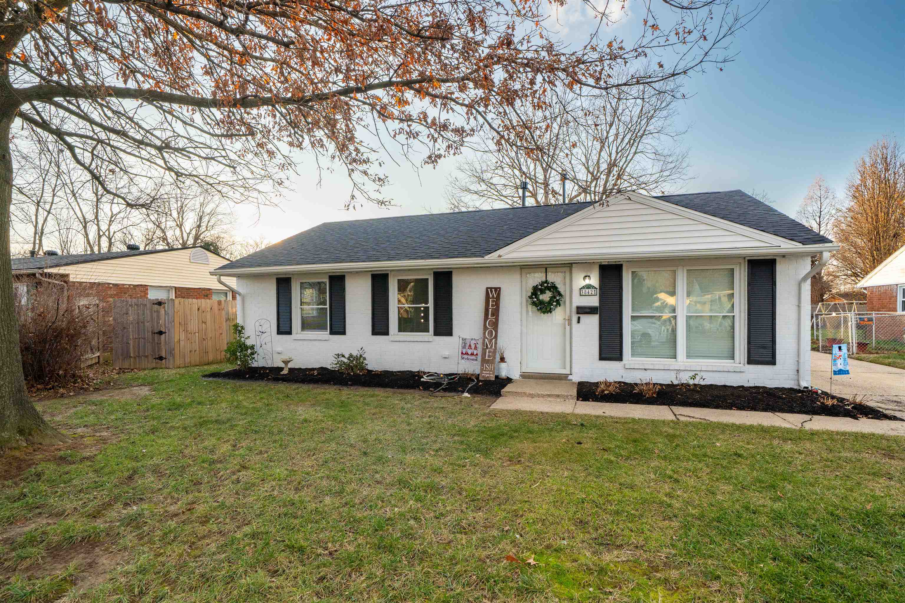 3842 Carpenter Drive, Owensboro, Kentucky 42301, 3 Bedrooms Bedrooms, ,1 BathroomBathrooms,Single Family Residence,For Sale,Carpenter Drive,93810