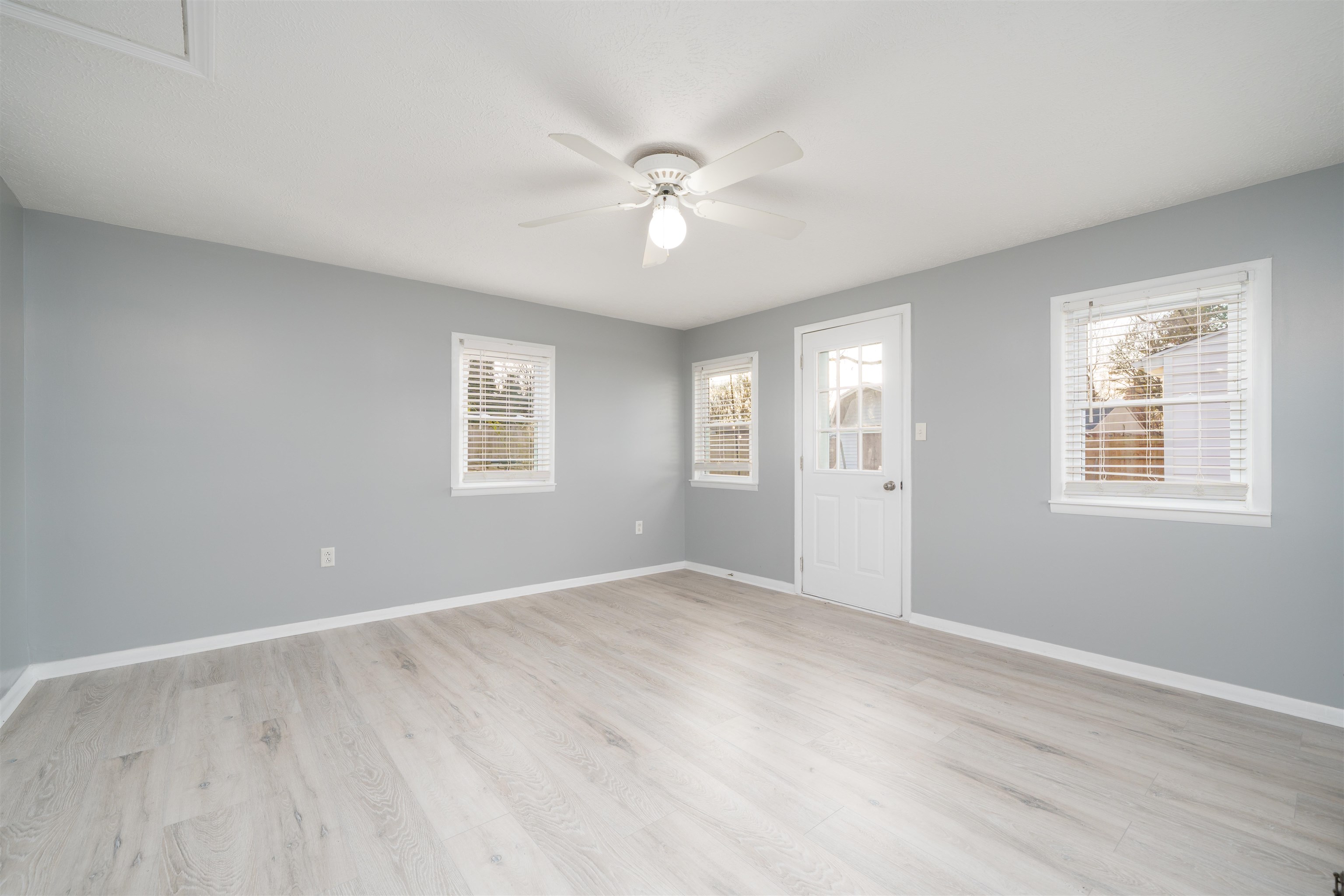 3842 Carpenter Drive, Owensboro, Kentucky 42301, 3 Bedrooms Bedrooms, ,1 BathroomBathrooms,Single Family Residence,For Sale,Carpenter Drive,93810