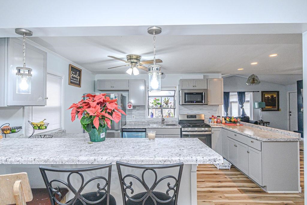 3418 Queens Way, Owensboro, Kentucky 42301, 3 Bedrooms Bedrooms, ,2 BathroomsBathrooms,Single Family Residence,For Sale,Queens Way,93820