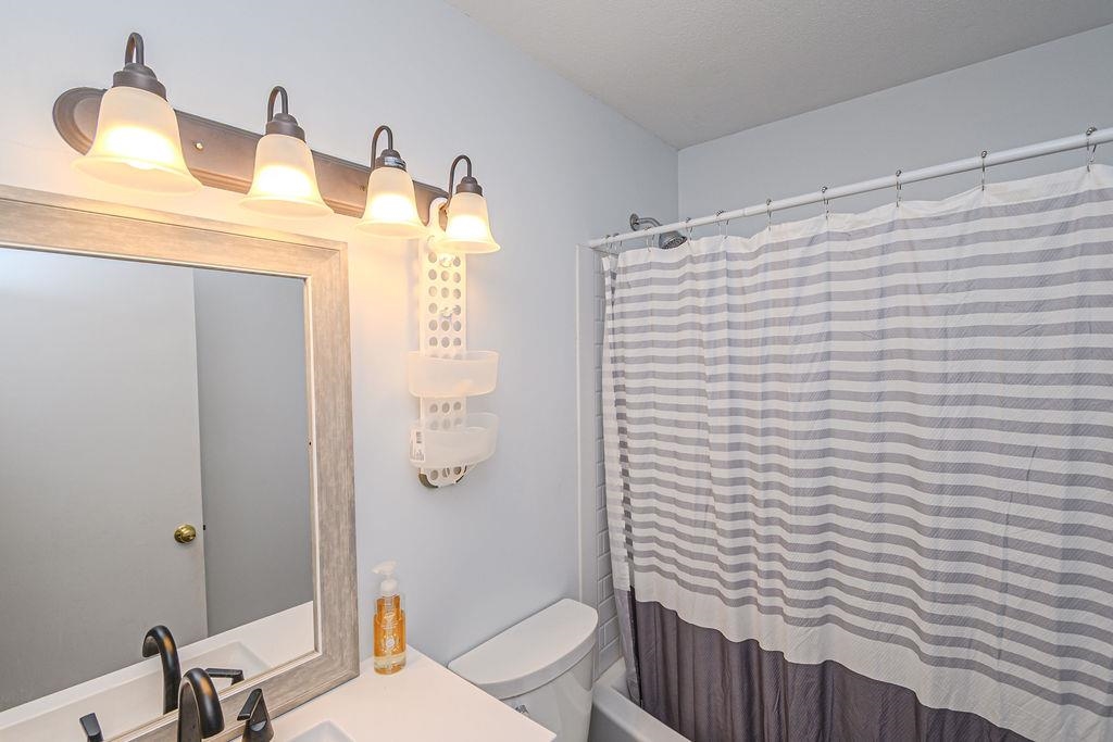 3418 Queens Way, Owensboro, Kentucky 42301, 3 Bedrooms Bedrooms, ,2 BathroomsBathrooms,Single Family Residence,For Sale,Queens Way,93820