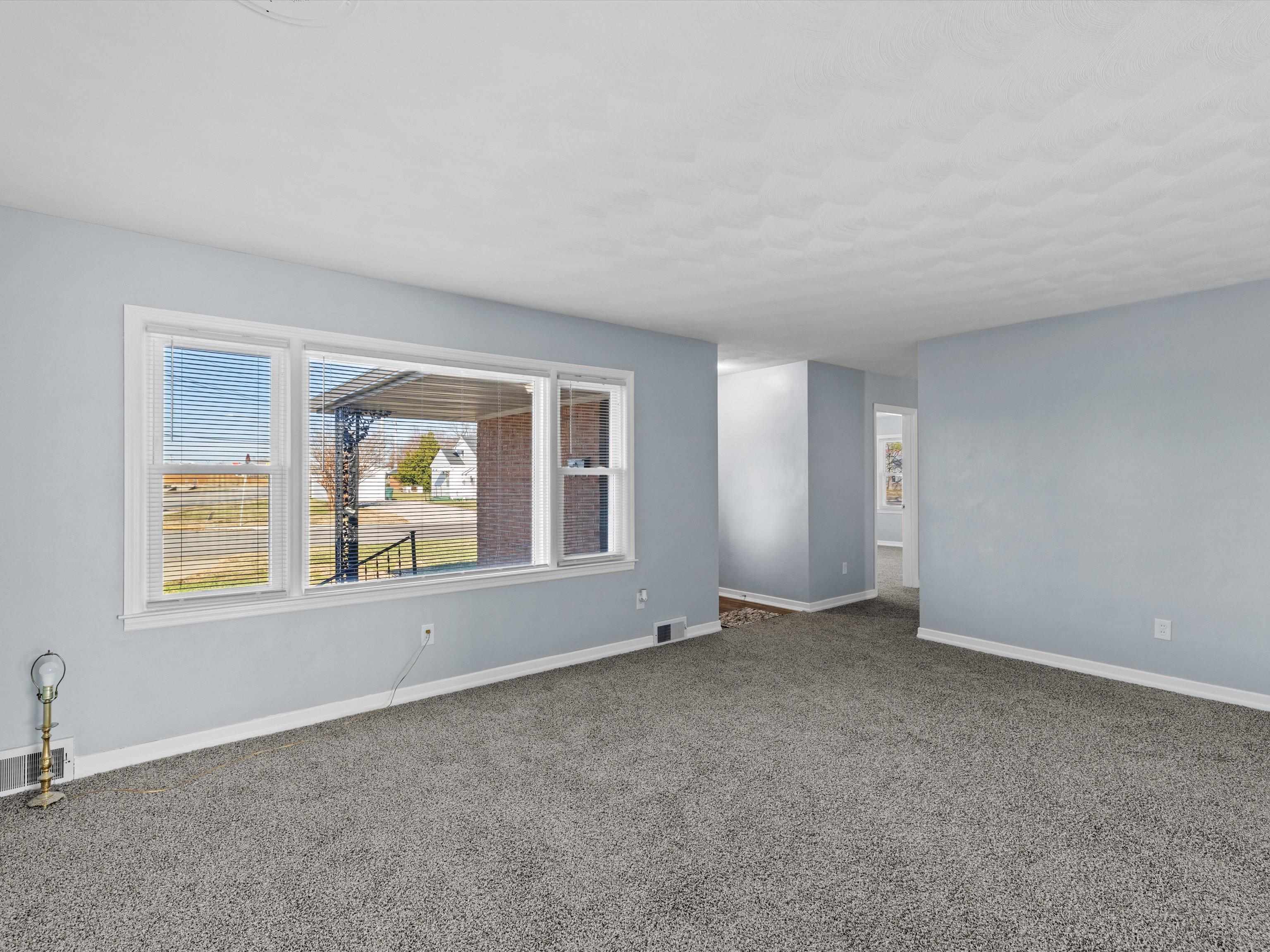 2532 York St, Owensboro, Kentucky 42301, 3 Bedrooms Bedrooms, ,2 BathroomsBathrooms,Single Family Residence,For Sale,York St,93822