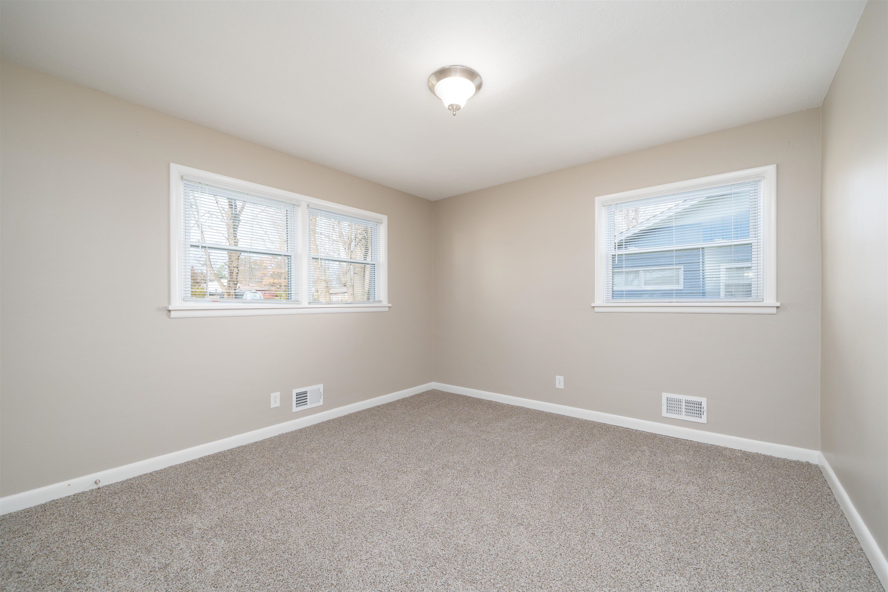 1607 Foors Lane, Owensboro, Kentucky 42303, 3 Bedrooms Bedrooms, ,2 BathroomsBathrooms,Single Family Residence,For Sale,Foors Lane,93824