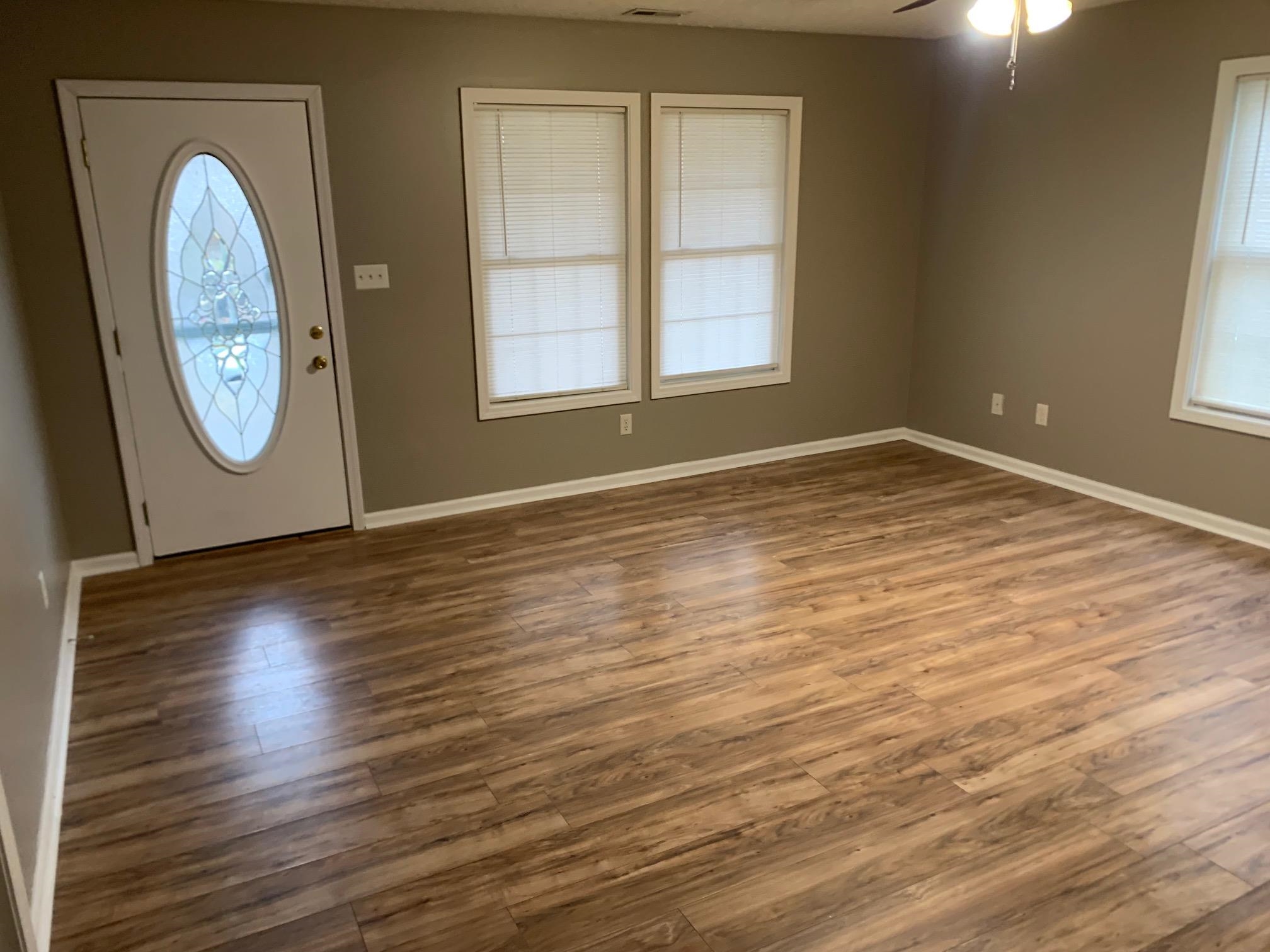 629 Clay St, Owensboro, Kentucky 42303, 2 Bedrooms Bedrooms, ,1 BathroomBathrooms,Single Family Residence,For Sale,Clay St,93825