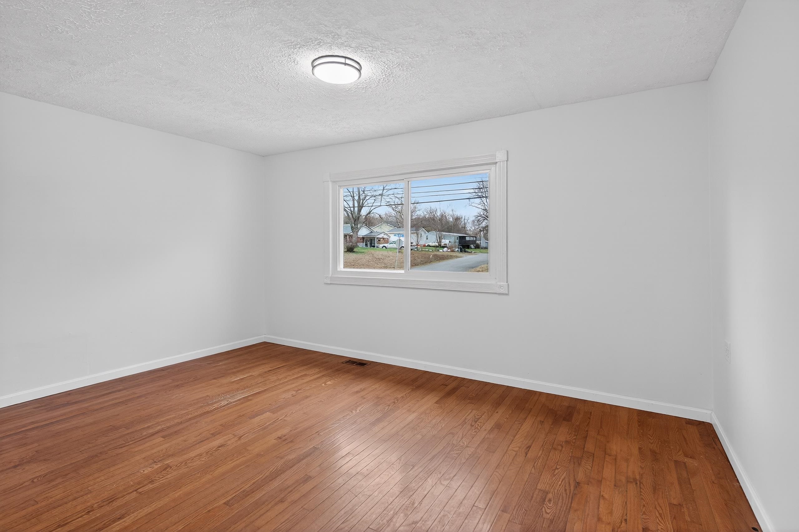 508 Mose Rager Blvd, Drakesboro, Kentucky 42337, 4 Bedrooms Bedrooms, ,2 BathroomsBathrooms,Single Family Residence,For Sale,Mose Rager Blvd,93828