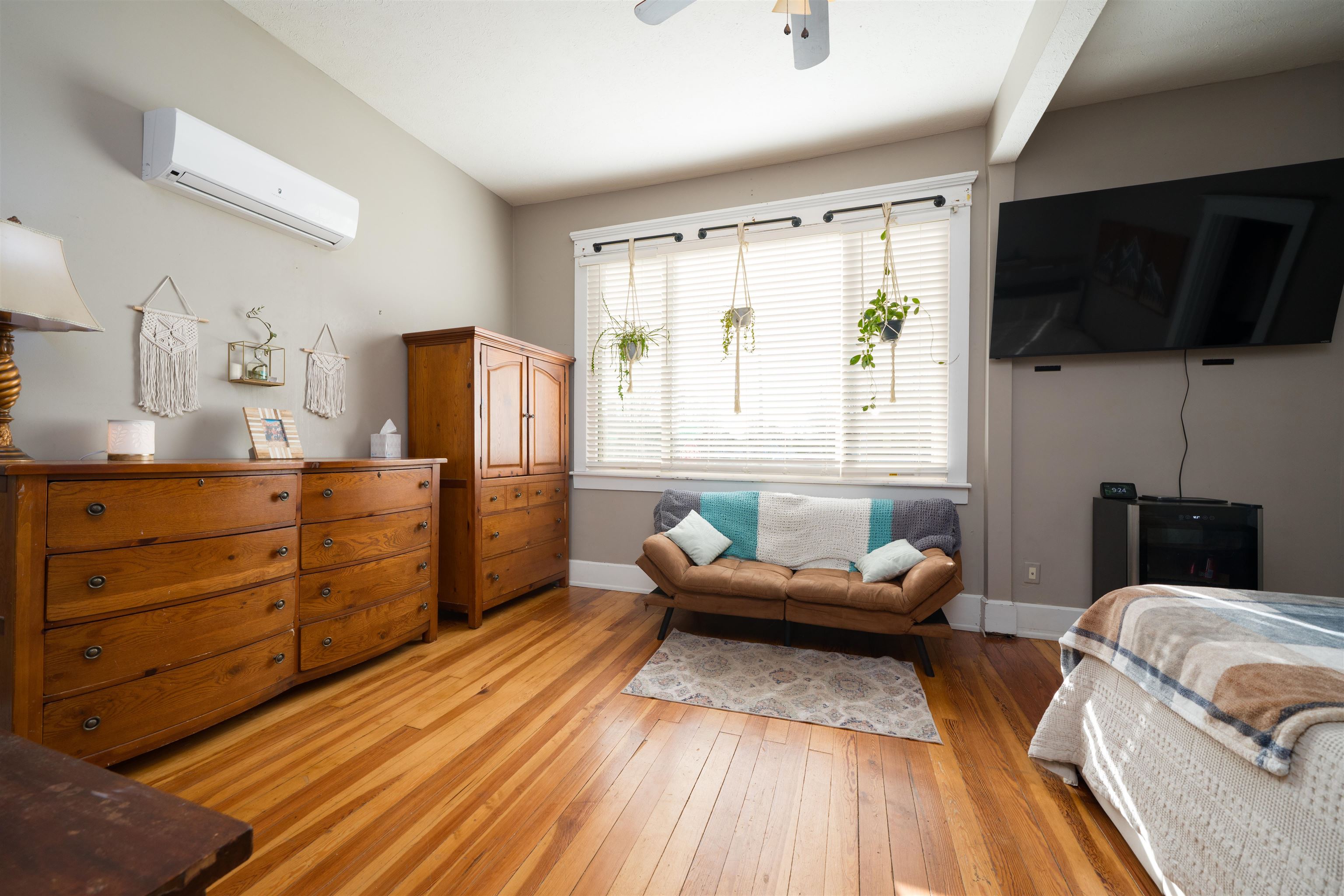 103 West 19th St, Owensboro, Kentucky 42303, 3 Bedrooms Bedrooms, ,2 BathroomsBathrooms,Single Family Residence,For Sale,West 19th St,93831