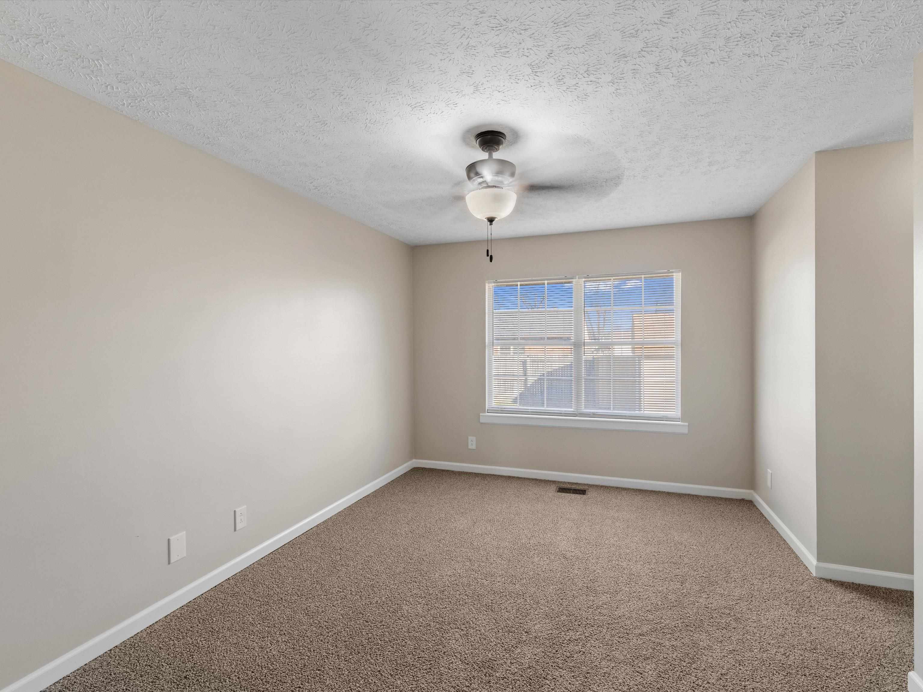 845 Mary Lou Ct, Owensboro, Kentucky 42303, 3 Bedrooms Bedrooms, ,2 BathroomsBathrooms,Single Family Residence,For Sale,Mary Lou Ct,93832