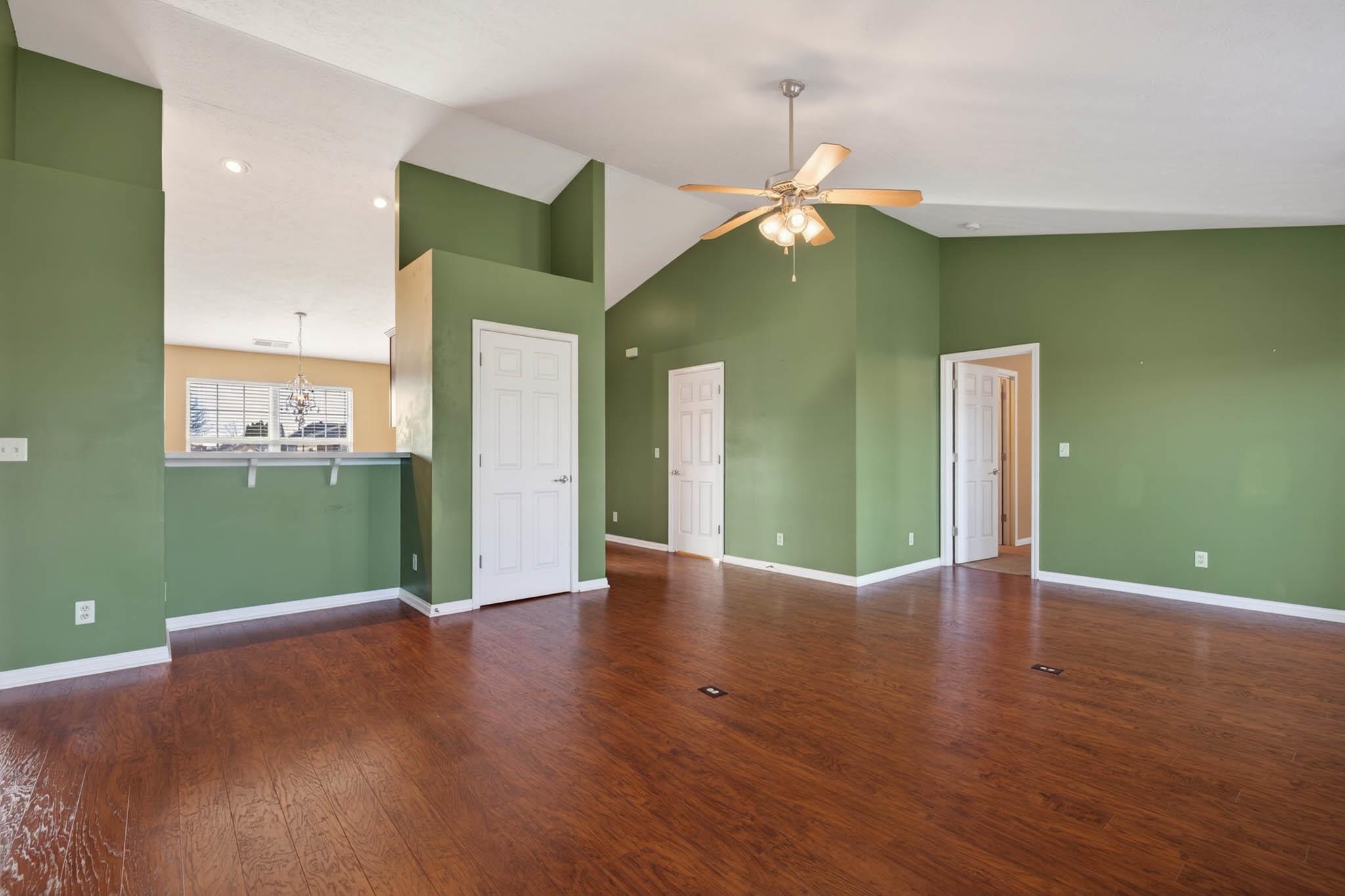 4723 Wembley Way, Owensboro, Kentucky 42301, 3 Bedrooms Bedrooms, ,2 BathroomsBathrooms,Single Family Residence,For Sale,Wembley Way,93834