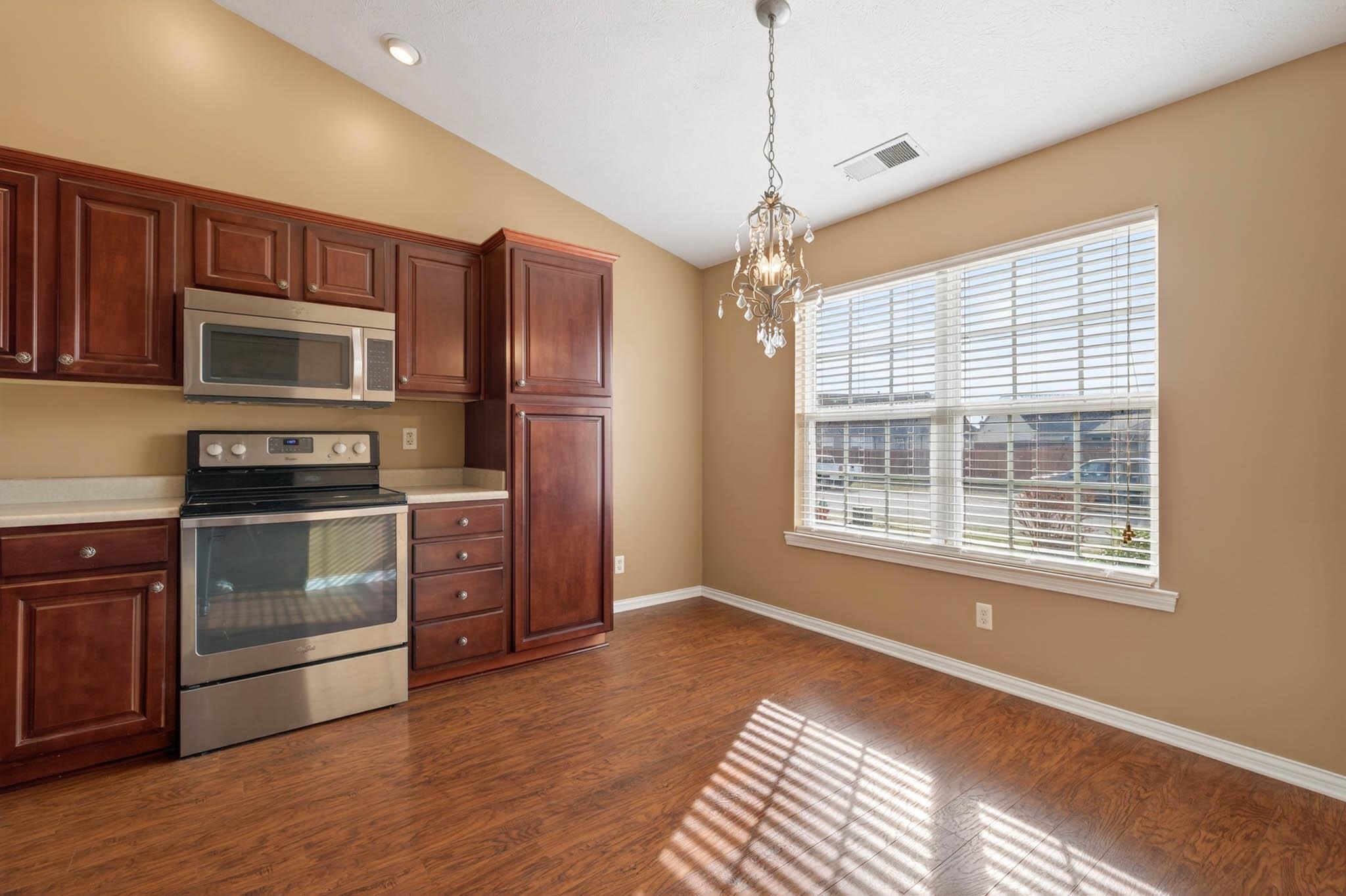 4723 Wembley Way, Owensboro, Kentucky 42301, 3 Bedrooms Bedrooms, ,2 BathroomsBathrooms,Single Family Residence,For Sale,Wembley Way,93834