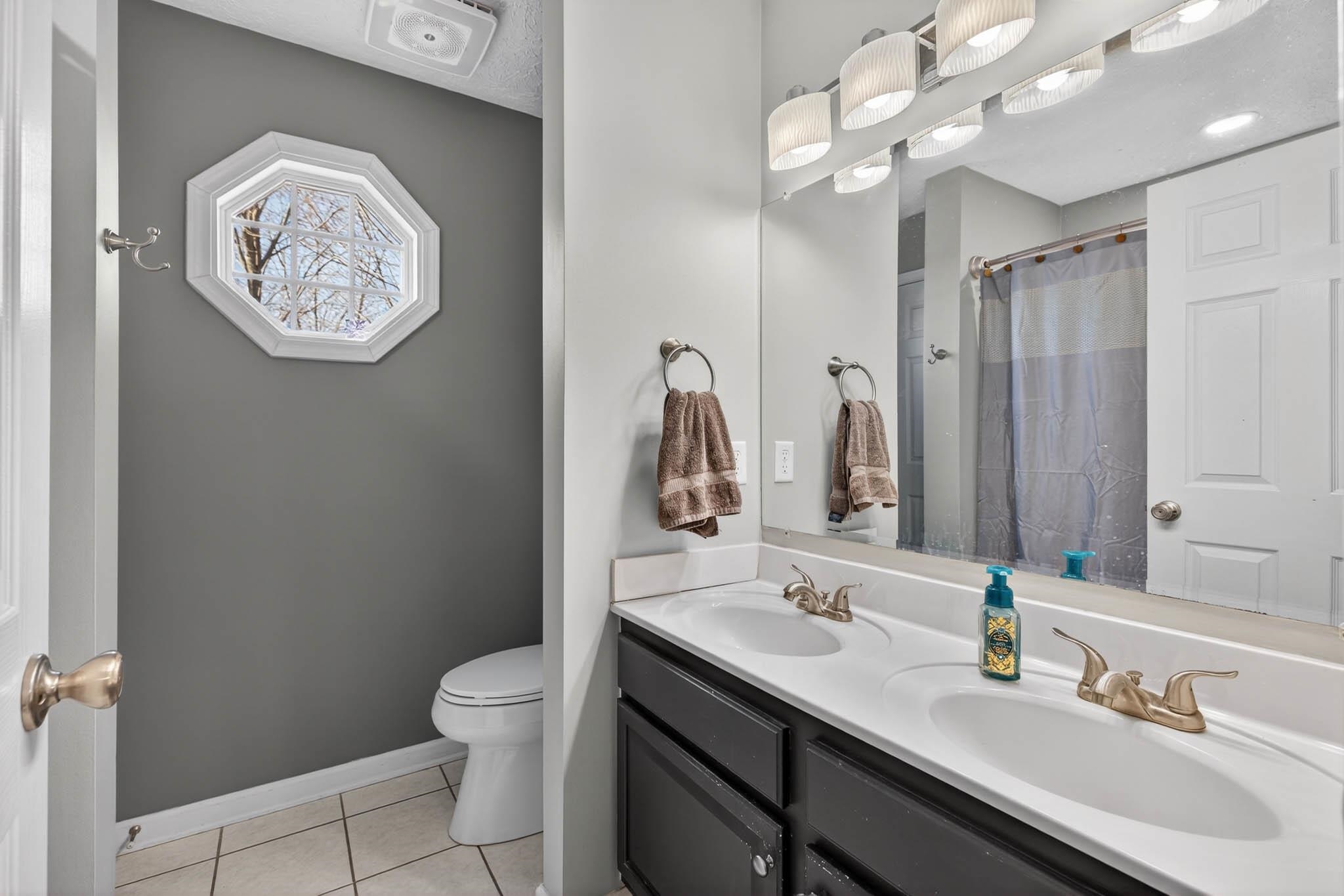 2208 Emerald Ct, Owensboro, Kentucky 42303, 3 Bedrooms Bedrooms, ,2 BathroomsBathrooms,Single Family Residence,For Sale,Emerald Ct,93835