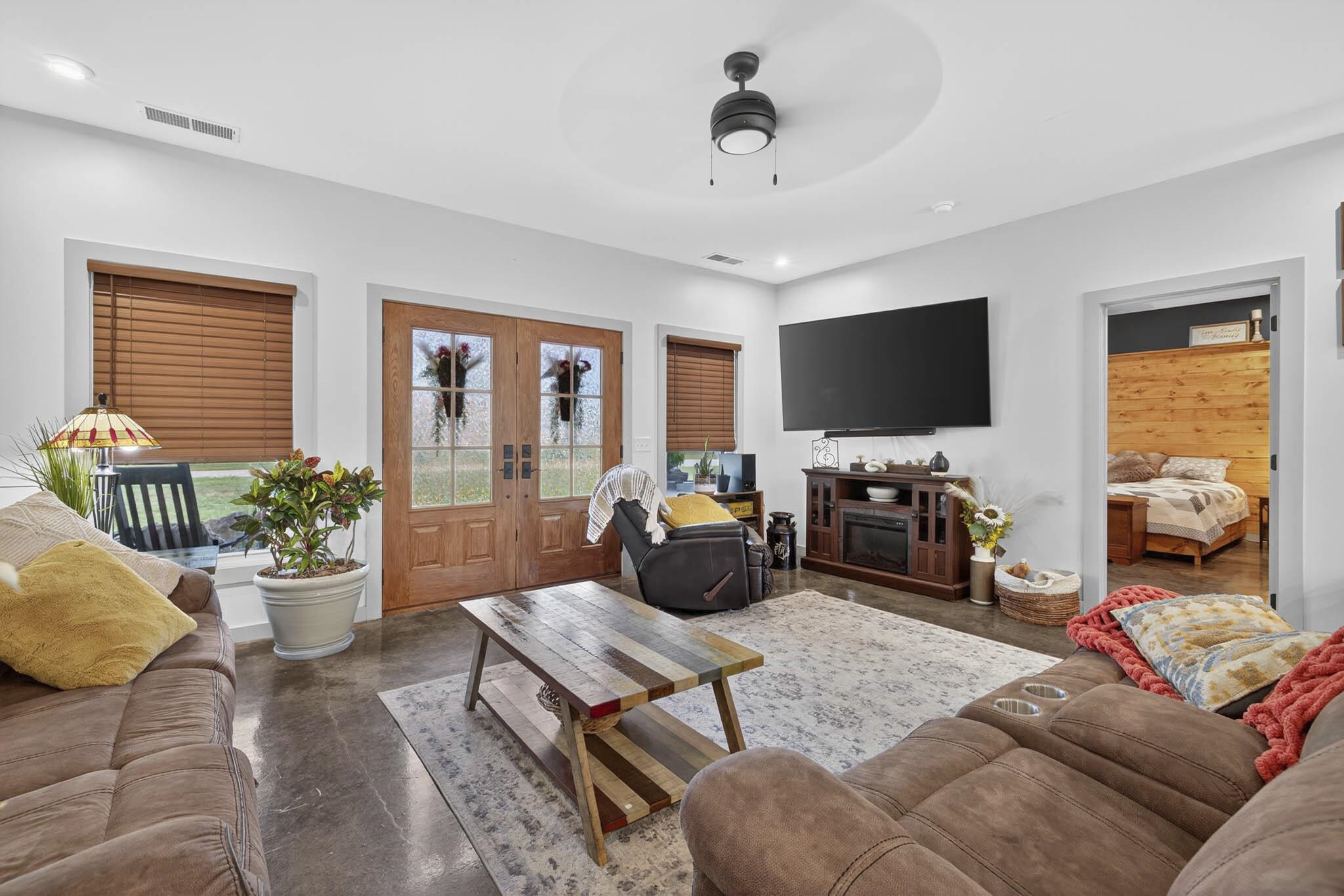 490 High Street, Lewisport, Kentucky 42351, 3 Bedrooms Bedrooms, ,2 BathroomsBathrooms,Single Family Residence,For Sale,High Street,93841