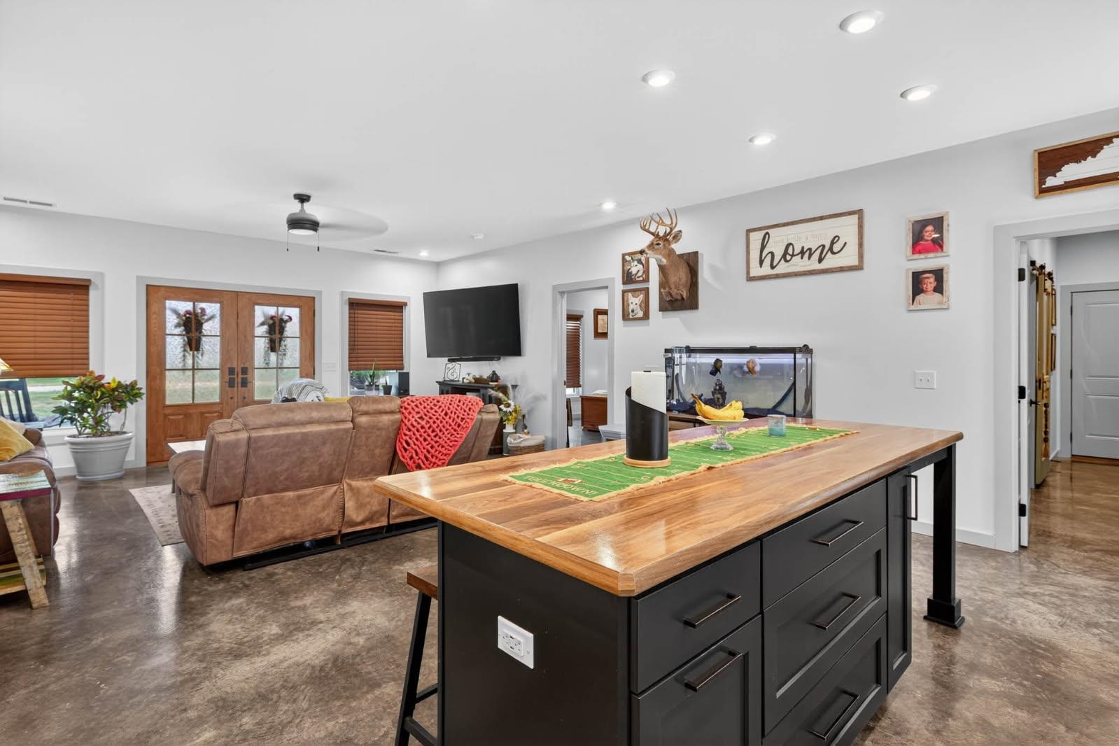 490 High Street, Lewisport, Kentucky 42351, 3 Bedrooms Bedrooms, ,2 BathroomsBathrooms,Single Family Residence,For Sale,High Street,93841