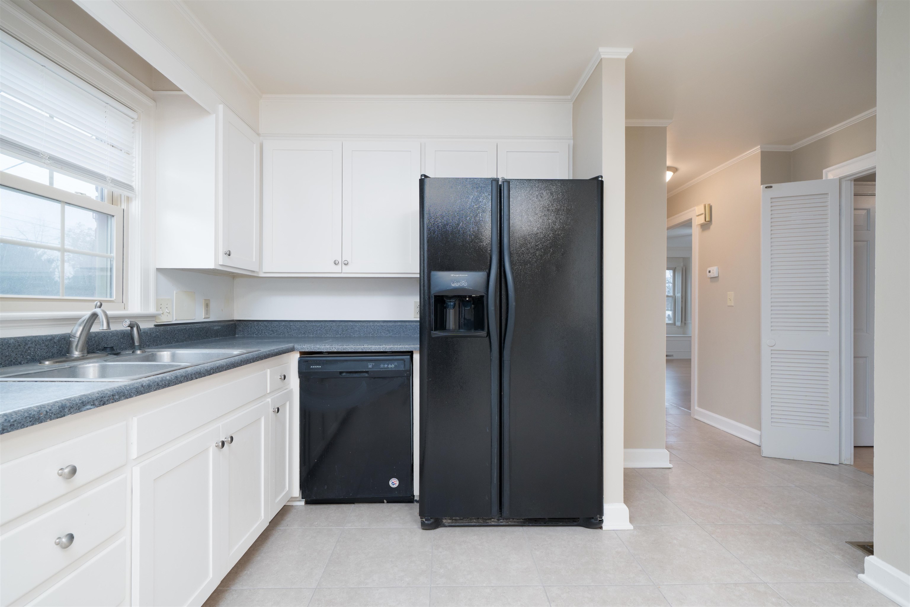 2931 Frederica Street, Owensboro, Kentucky 42303, 4 Bedrooms Bedrooms, ,2 BathroomsBathrooms,Single Family Residence,For Sale,Frederica Street,93842