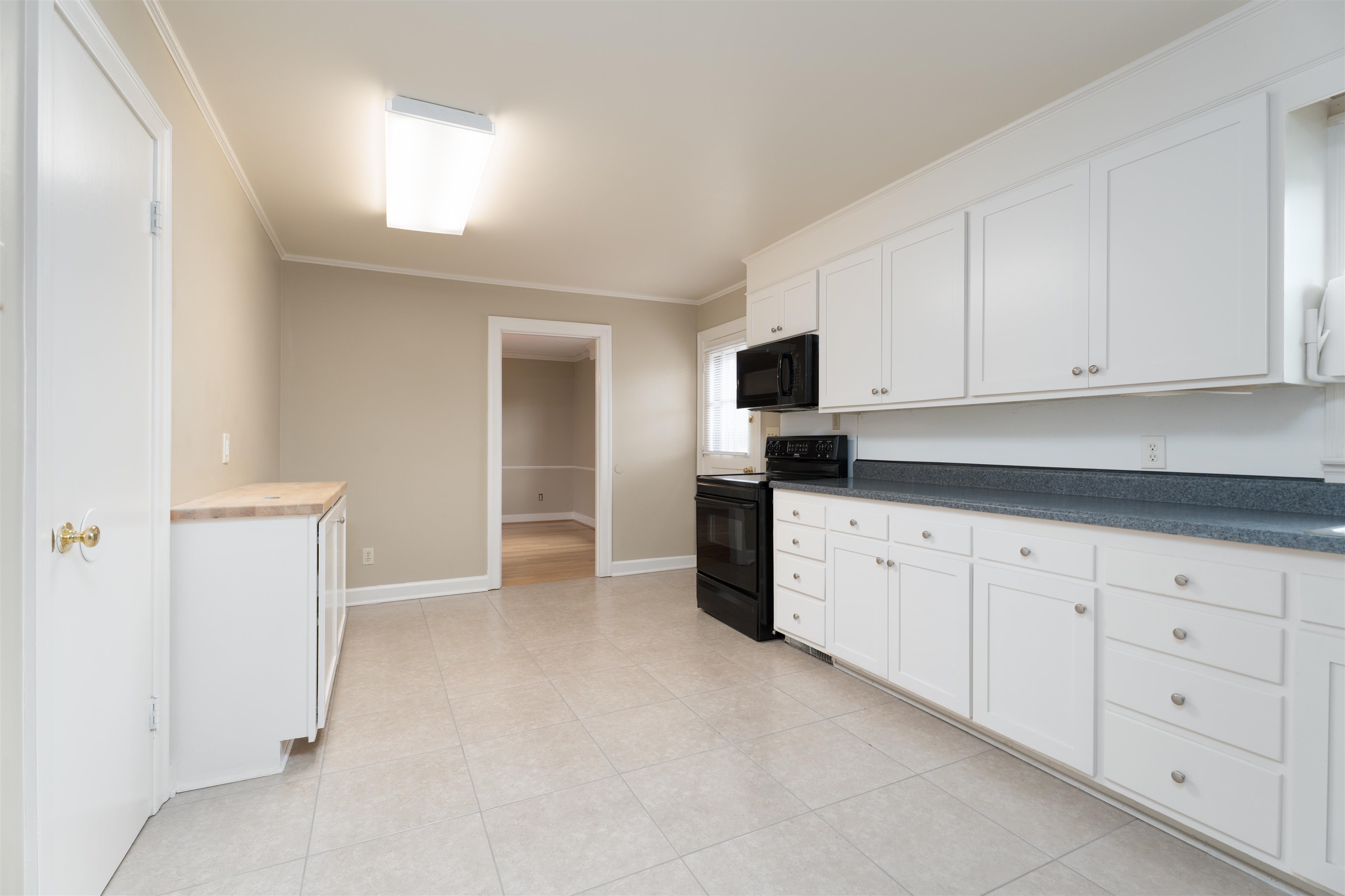 2931 Frederica Street, Owensboro, Kentucky 42303, 4 Bedrooms Bedrooms, ,2 BathroomsBathrooms,Single Family Residence,For Sale,Frederica Street,93842