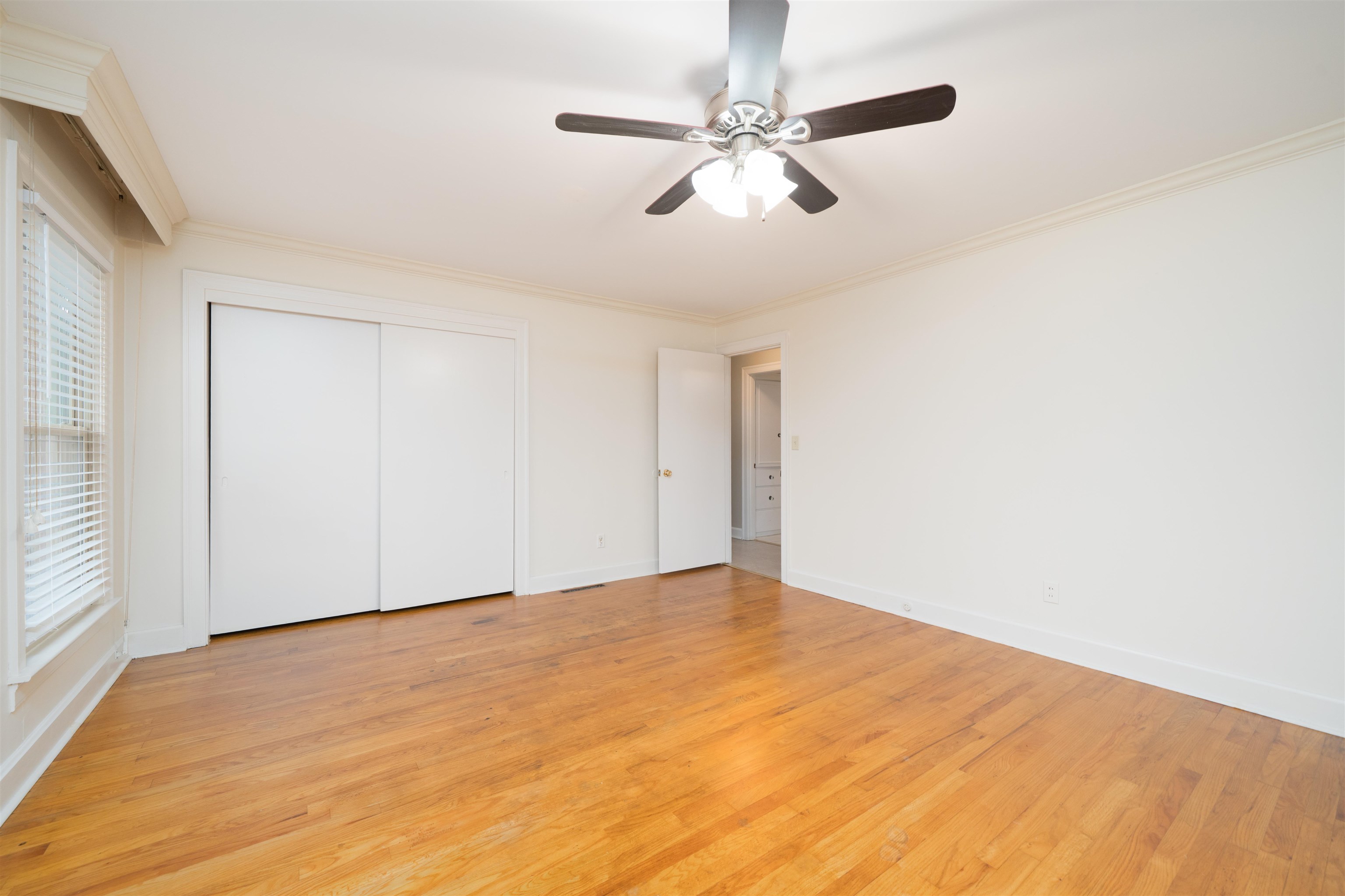 2931 Frederica Street, Owensboro, Kentucky 42303, 4 Bedrooms Bedrooms, ,2 BathroomsBathrooms,Single Family Residence,For Sale,Frederica Street,93842