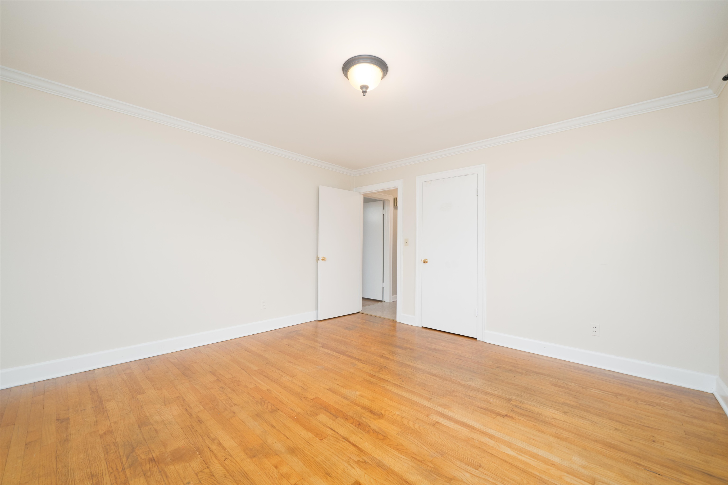 2931 Frederica Street, Owensboro, Kentucky 42303, 4 Bedrooms Bedrooms, ,2 BathroomsBathrooms,Single Family Residence,For Sale,Frederica Street,93842