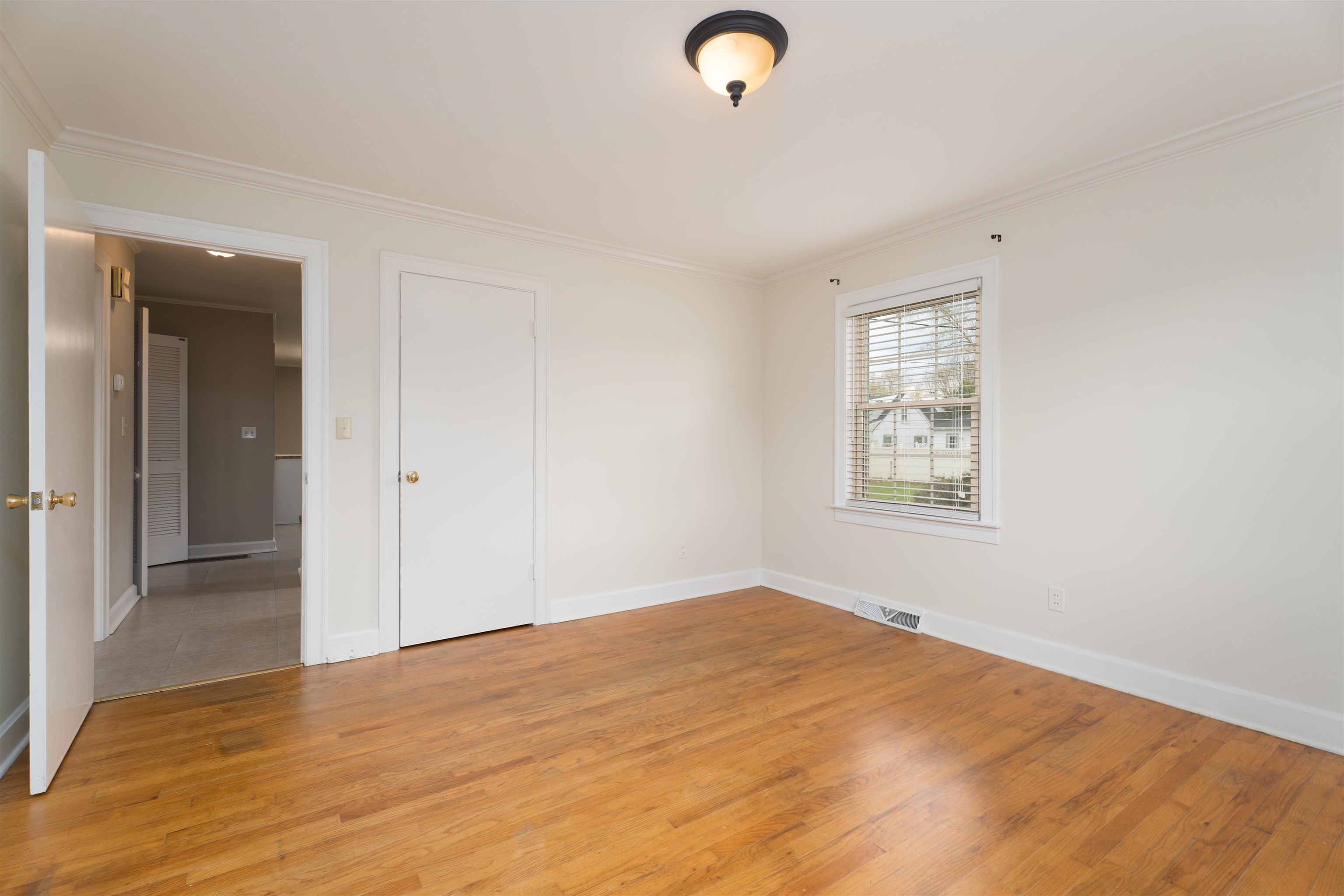 2931 Frederica Street, Owensboro, Kentucky 42303, 4 Bedrooms Bedrooms, ,2 BathroomsBathrooms,Single Family Residence,For Sale,Frederica Street,93842