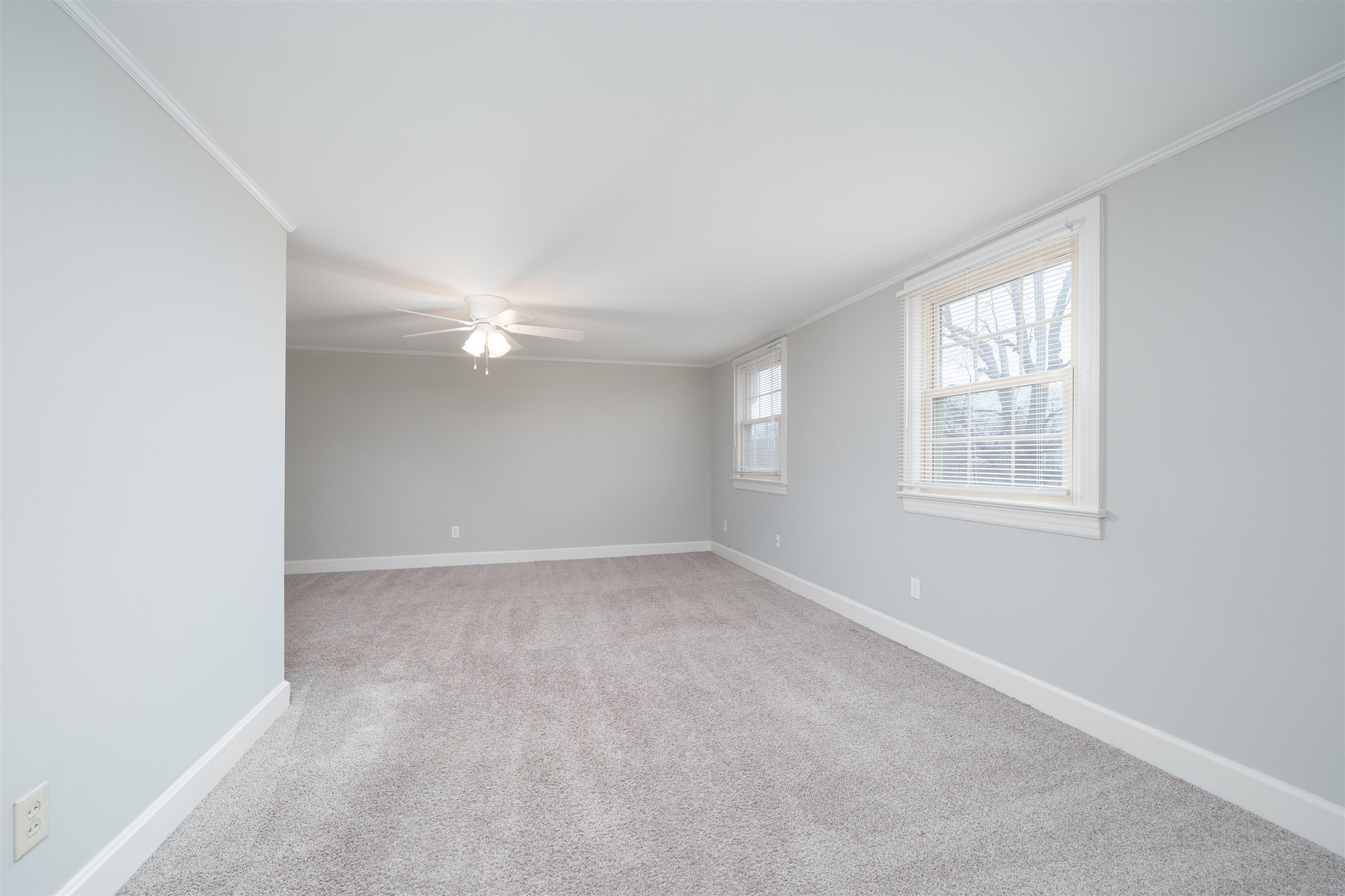 2931 Frederica Street, Owensboro, Kentucky 42303, 4 Bedrooms Bedrooms, ,2 BathroomsBathrooms,Single Family Residence,For Sale,Frederica Street,93842