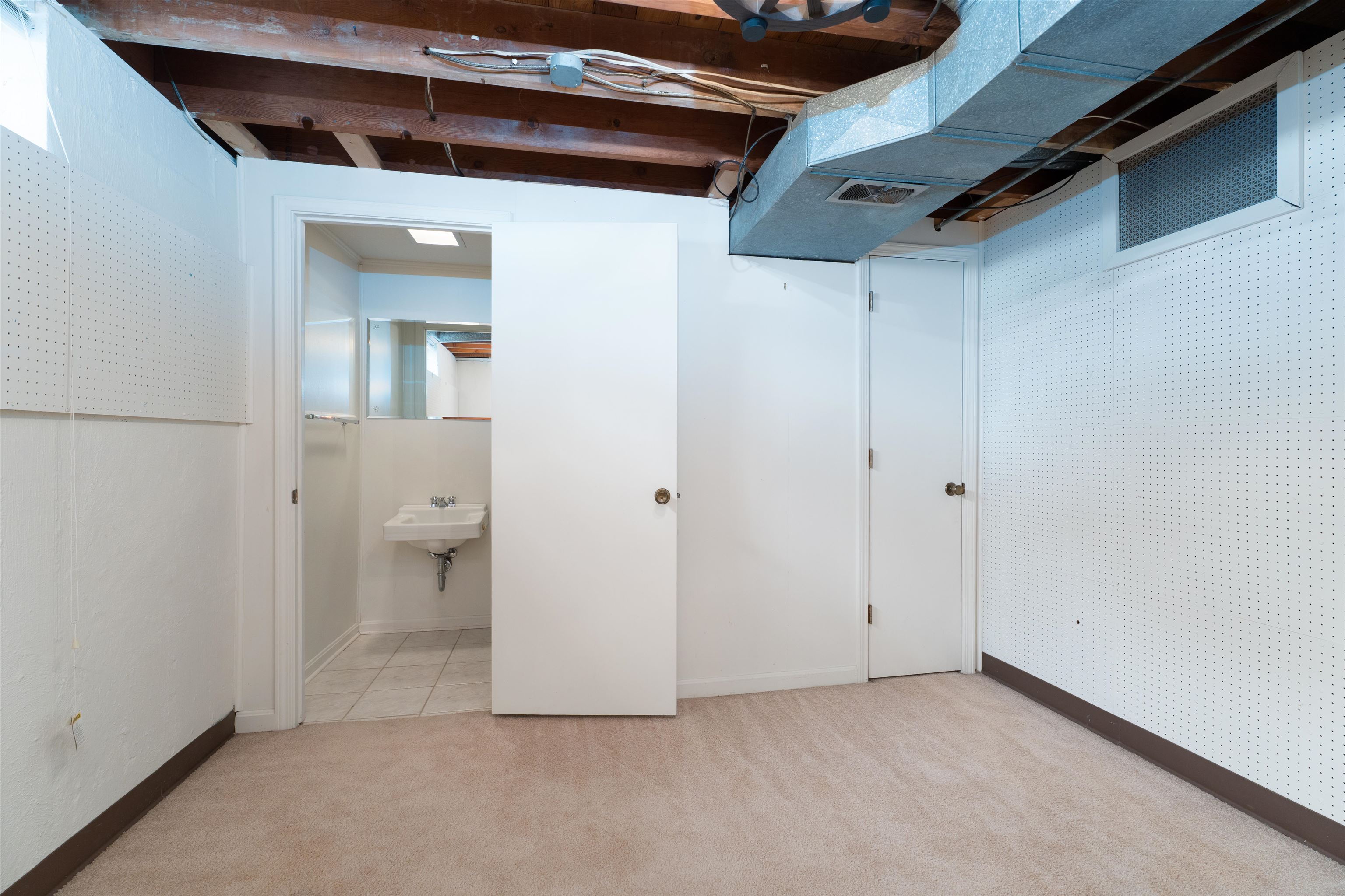 2931 Frederica Street, Owensboro, Kentucky 42303, 4 Bedrooms Bedrooms, ,2 BathroomsBathrooms,Single Family Residence,For Sale,Frederica Street,93842