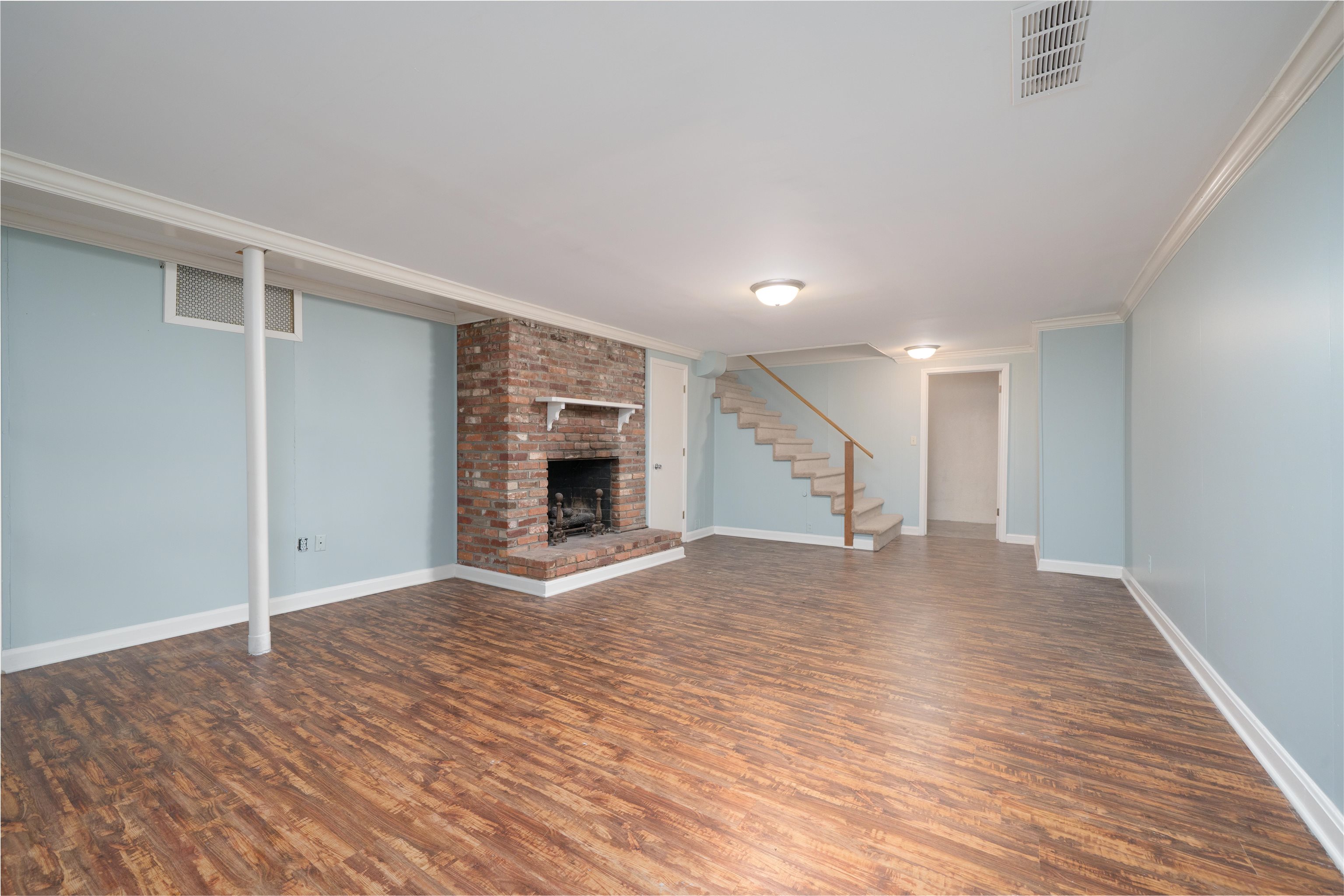 2931 Frederica Street, Owensboro, Kentucky 42303, 4 Bedrooms Bedrooms, ,2 BathroomsBathrooms,Single Family Residence,For Sale,Frederica Street,93842