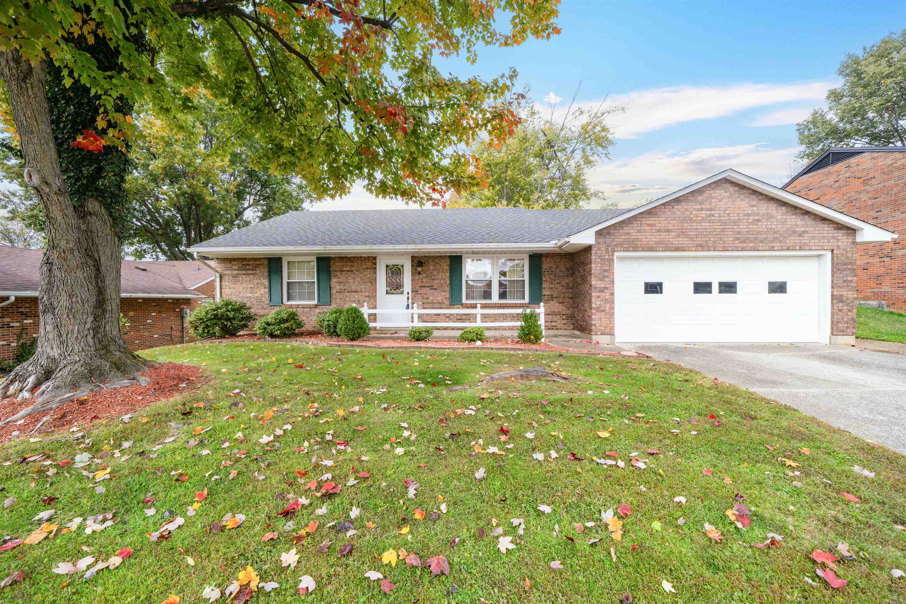 2217 Mill Run, Owensboro, Kentucky 42303, 3 Bedrooms Bedrooms, ,2 BathroomsBathrooms,Single Family Residence,For Sale,Mill Run,93846