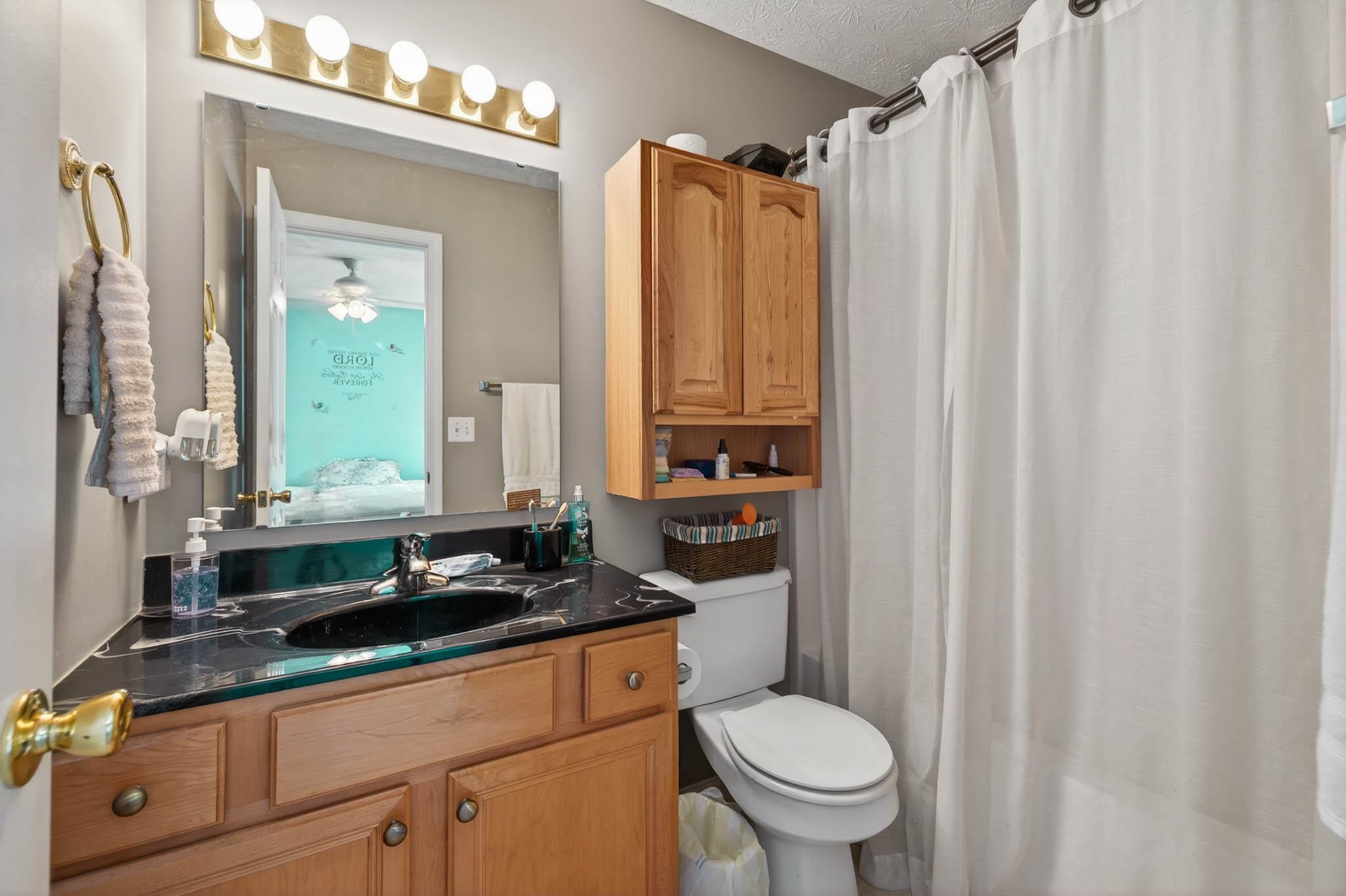 2328 Homestead Pointe, Owensboro, Kentucky 42301, 3 Bedrooms Bedrooms, ,2 BathroomsBathrooms,Single Family Residence,For Sale,Homestead Pointe,93848