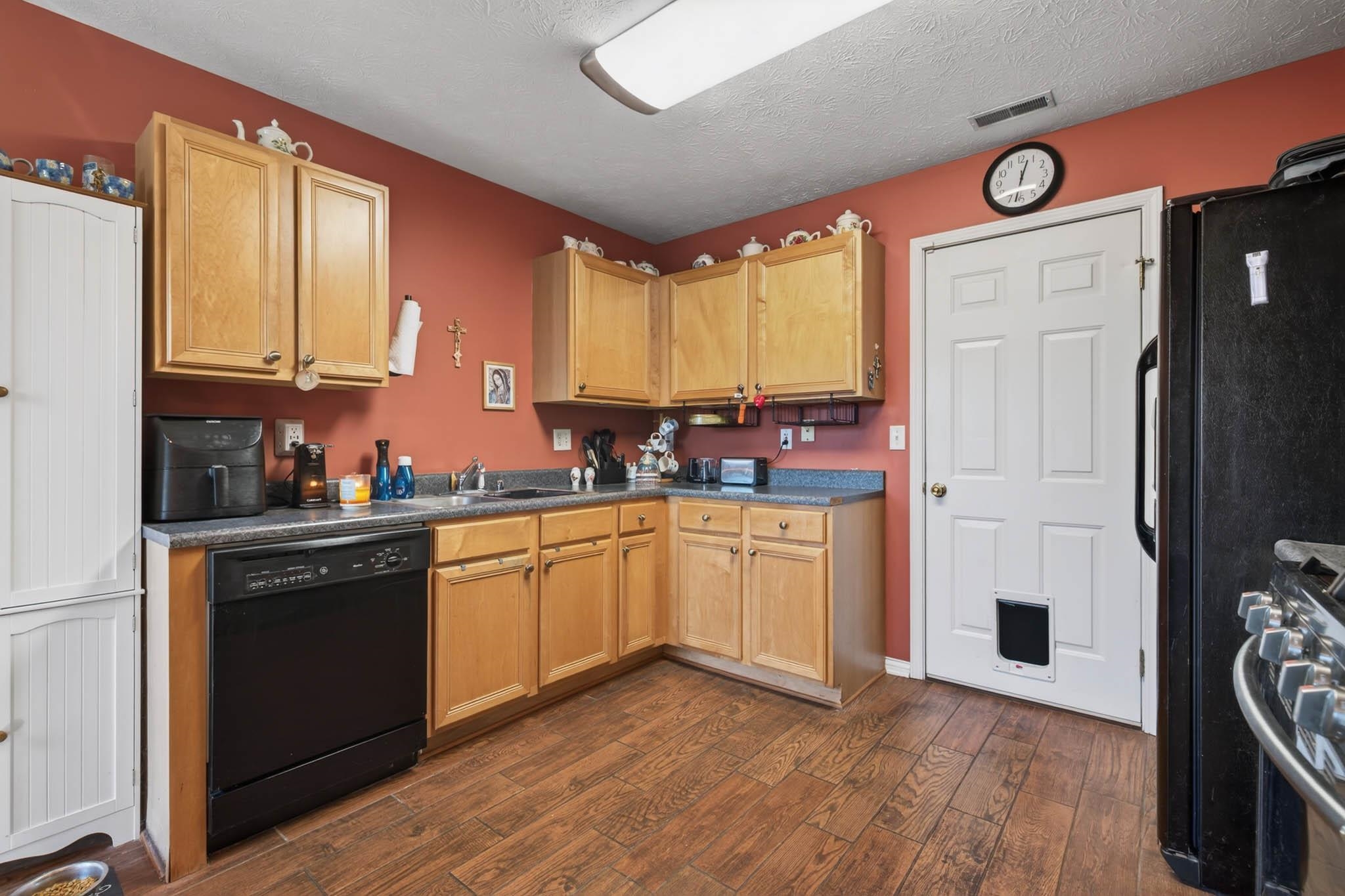 2328 Homestead Pointe, Owensboro, Kentucky 42301, 3 Bedrooms Bedrooms, ,2 BathroomsBathrooms,Single Family Residence,For Sale,Homestead Pointe,93848