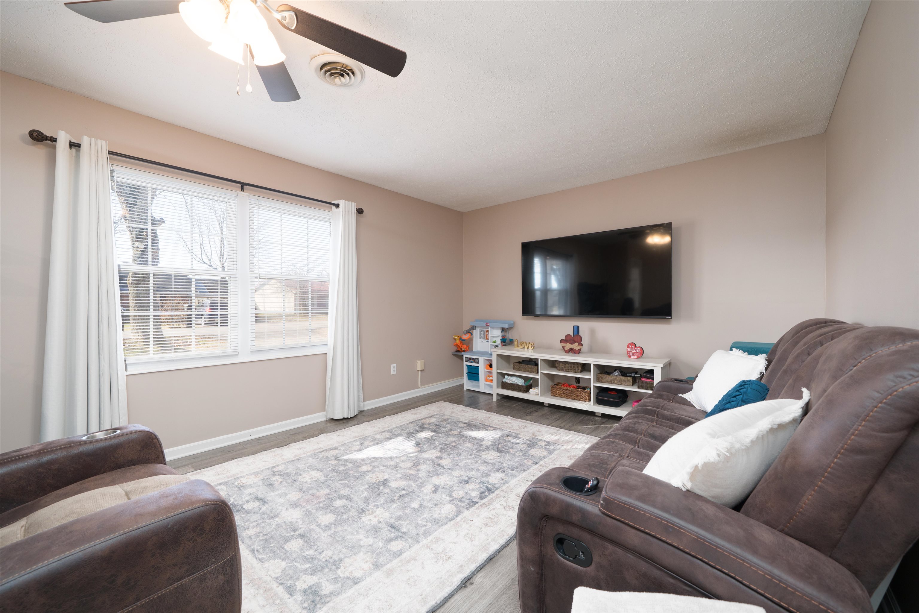 1305 Cherry Ln, Beaver Dam, Kentucky 42320, 3 Bedrooms Bedrooms, ,2 BathroomsBathrooms,Single Family Residence,For Sale,Cherry Ln,93850