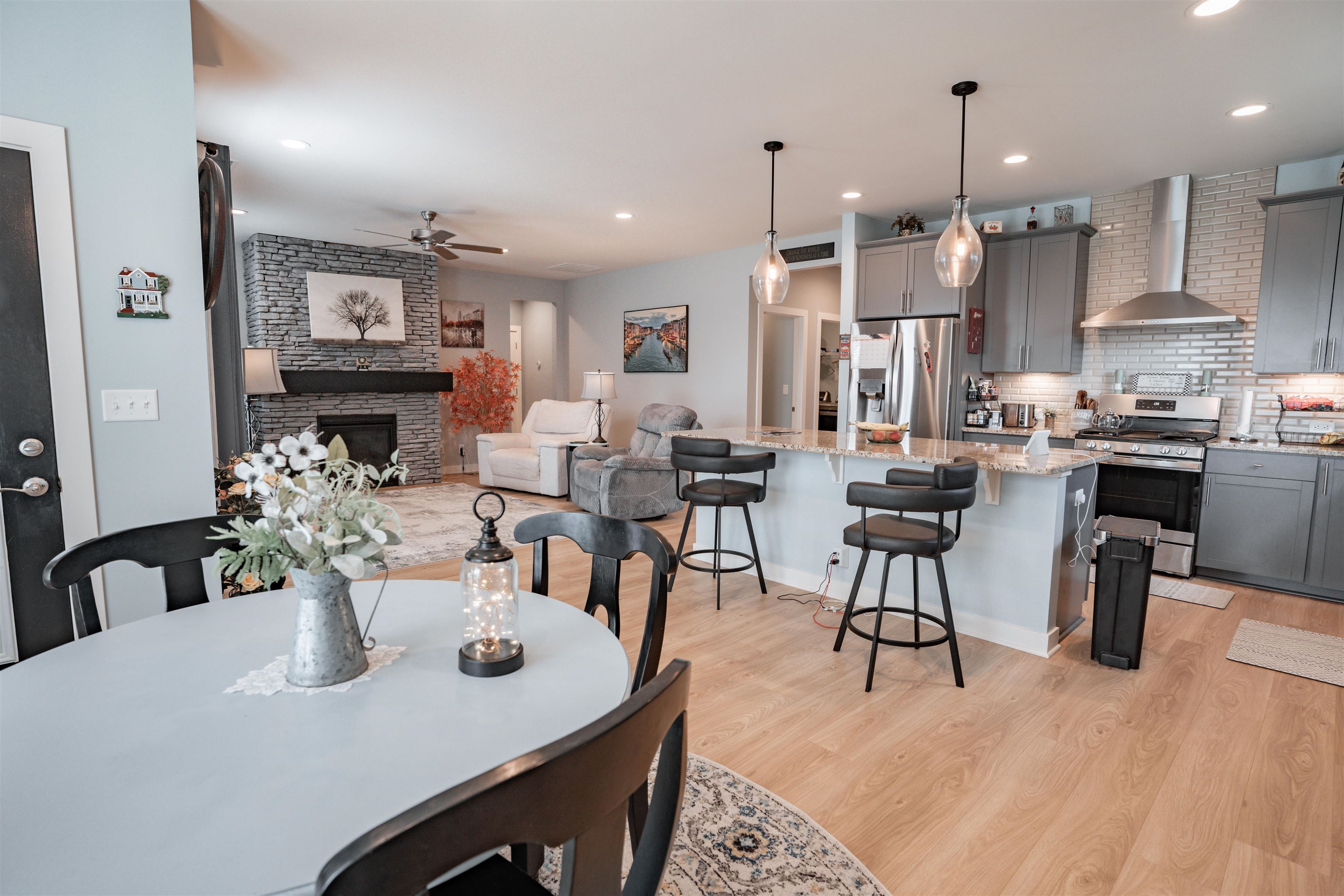 4122 Pinta Dr, Owensboro, Kentucky 42301, 3 Bedrooms Bedrooms, ,2 BathroomsBathrooms,Single Family Residence,For Sale,Pinta Dr,93853