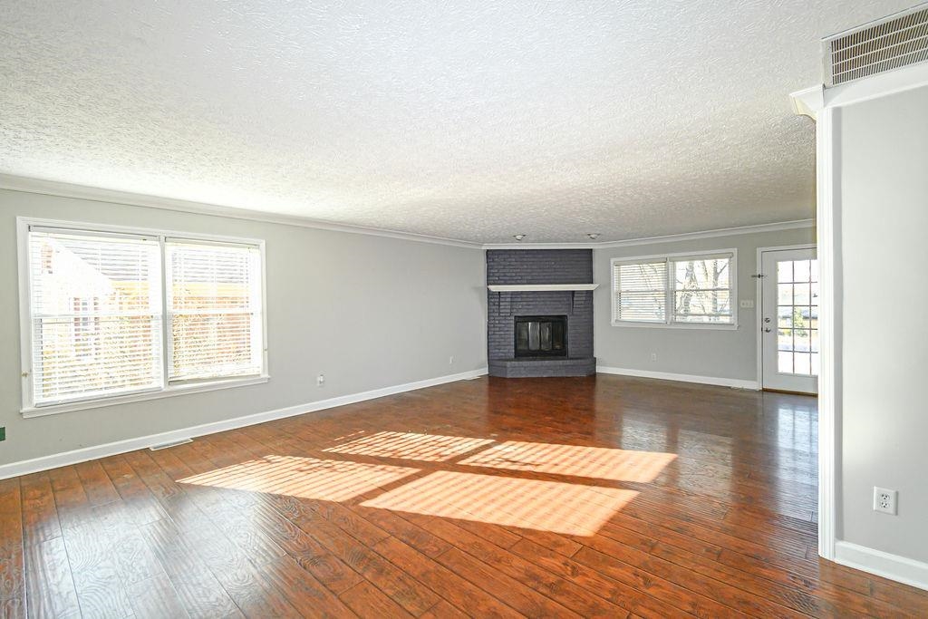 3515 Roundtable Loop, Owensboro, Kentucky 42303, 4 Bedrooms Bedrooms, ,2 BathroomsBathrooms,Single Family Residence,For Sale,Roundtable Loop,93855