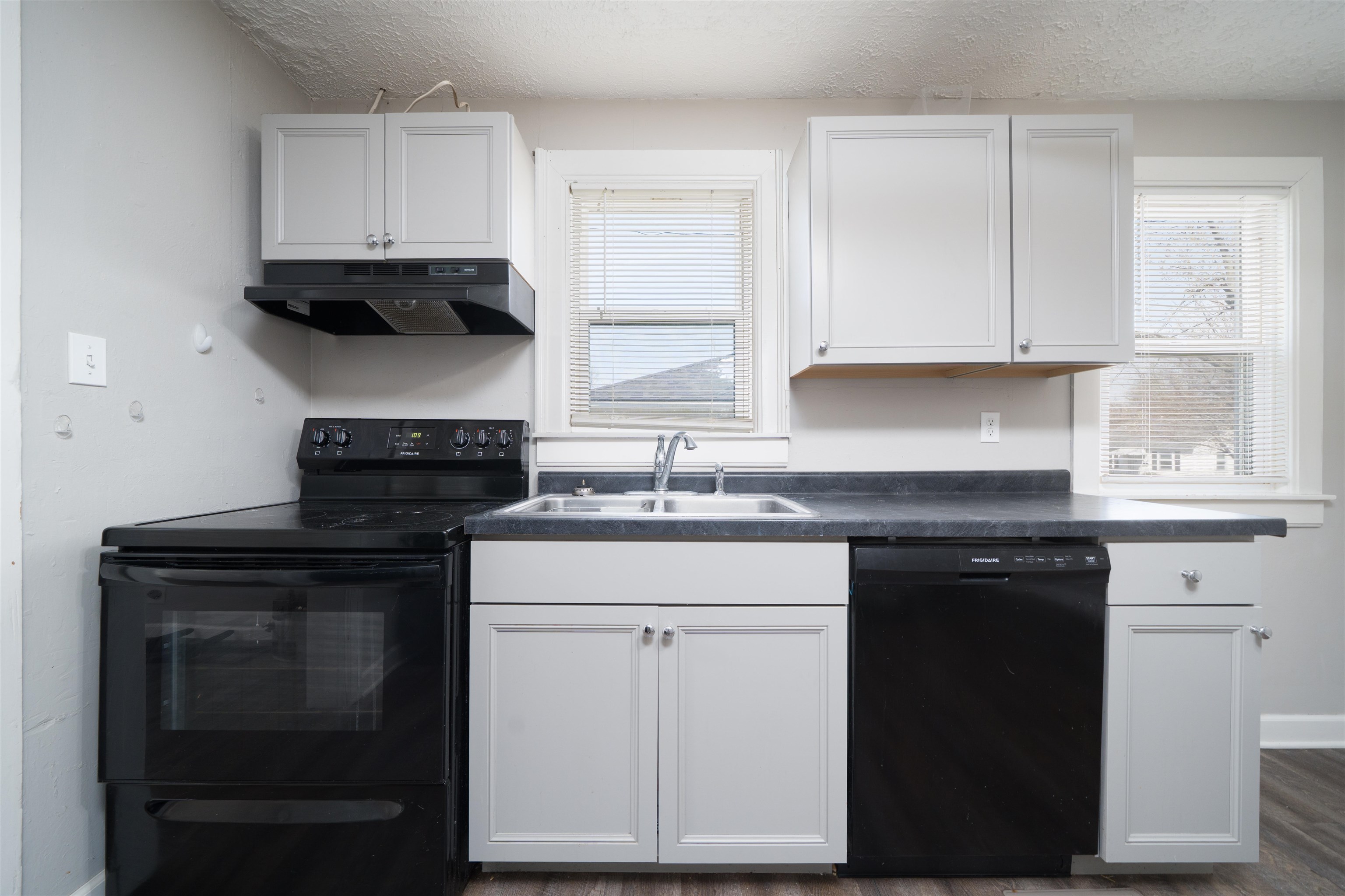 2614 Victory Ct, Owensboro, Kentucky 42303, 3 Bedrooms Bedrooms, ,1 BathroomBathrooms,Single Family Residence,For Sale,Victory Ct,93856