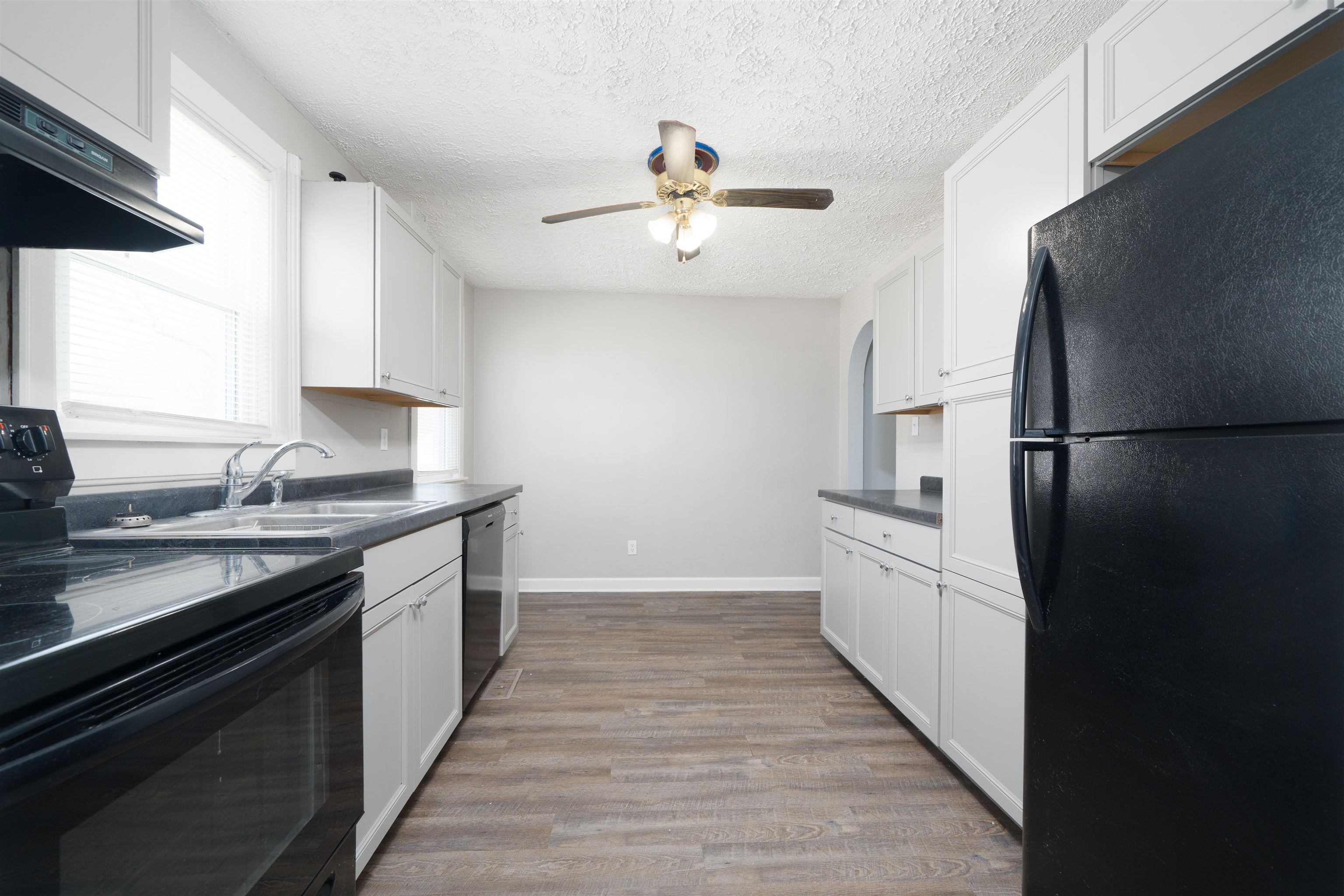 2614 Victory Ct, Owensboro, Kentucky 42303, 3 Bedrooms Bedrooms, ,1 BathroomBathrooms,Single Family Residence,For Sale,Victory Ct,93856