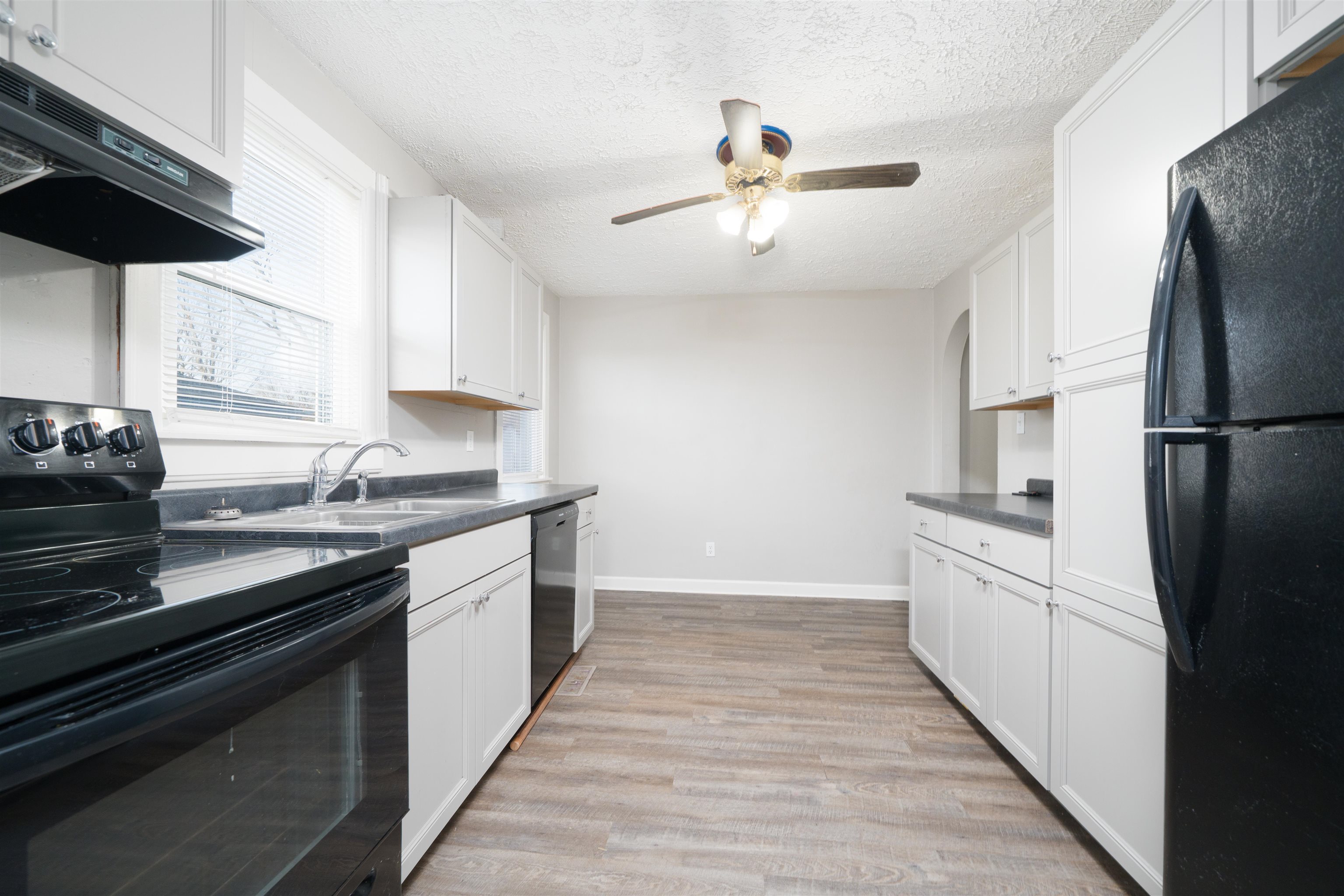 2614 Victory Ct, Owensboro, Kentucky 42303, 3 Bedrooms Bedrooms, ,1 BathroomBathrooms,Single Family Residence,For Sale,Victory Ct,93856