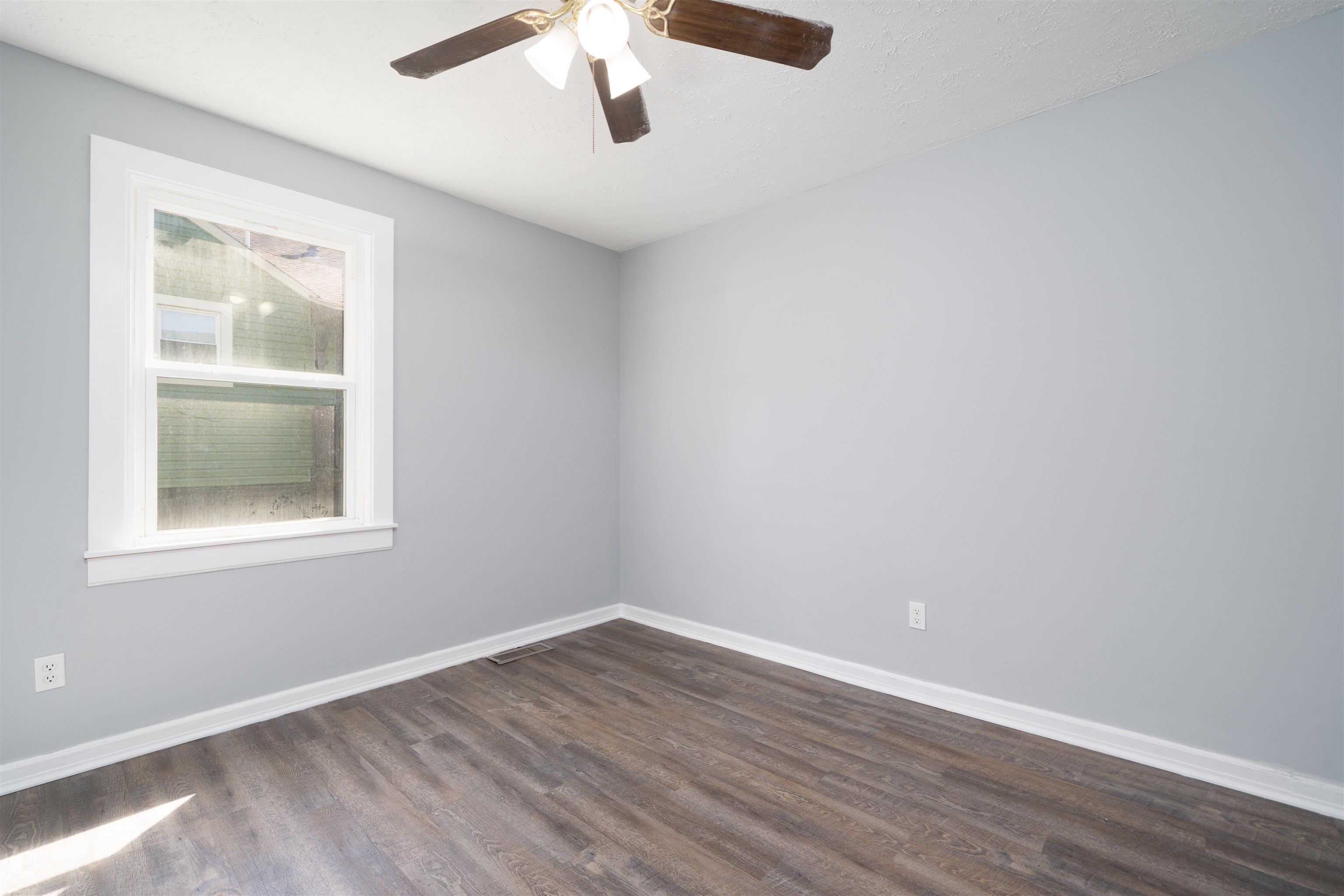 2614 Victory Ct, Owensboro, Kentucky 42303, 3 Bedrooms Bedrooms, ,1 BathroomBathrooms,Single Family Residence,For Sale,Victory Ct,93856