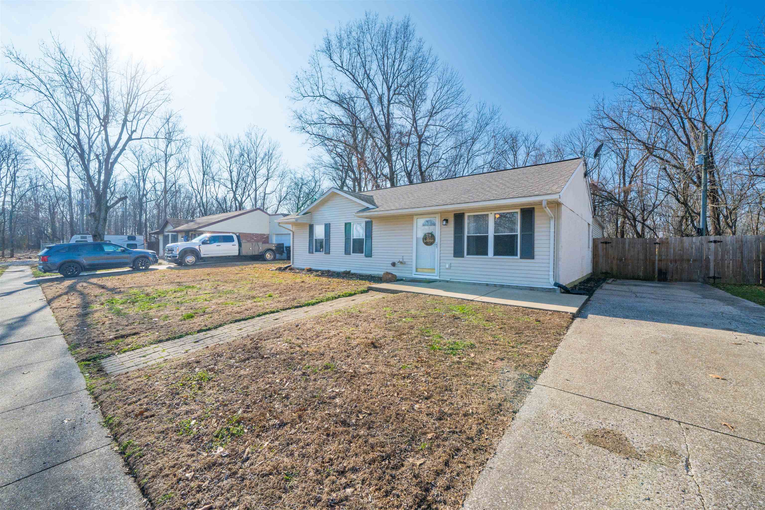 7231 Julia Ave, Owensboro, Kentucky 42301, 3 Bedrooms Bedrooms, ,1 BathroomBathrooms,Single Family Residence,For Sale,Julia Ave,93860