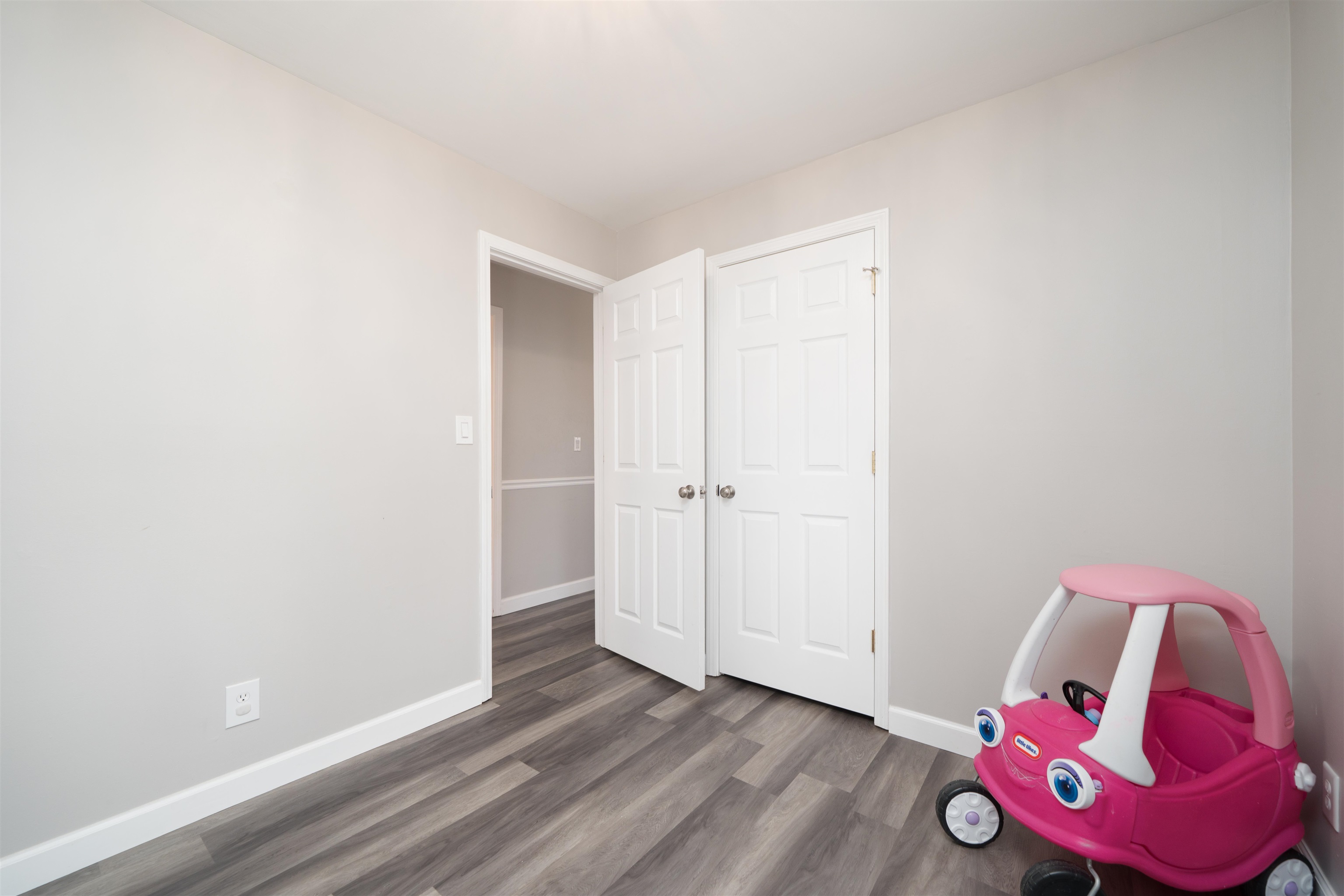 7231 Julia Ave, Owensboro, Kentucky 42301, 3 Bedrooms Bedrooms, ,1 BathroomBathrooms,Single Family Residence,For Sale,Julia Ave,93860