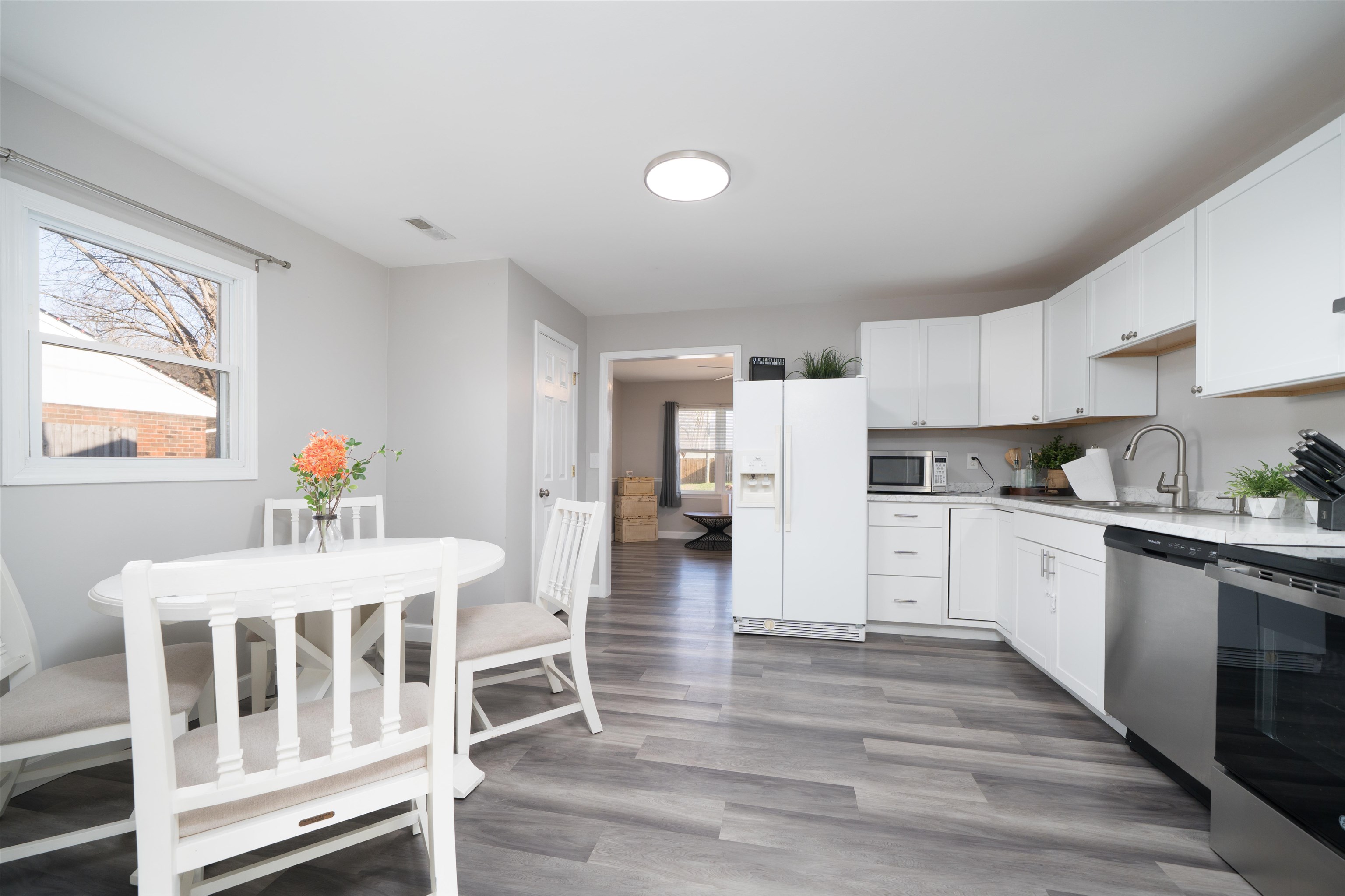 7231 Julia Ave, Owensboro, Kentucky 42301, 3 Bedrooms Bedrooms, ,1 BathroomBathrooms,Single Family Residence,For Sale,Julia Ave,93860